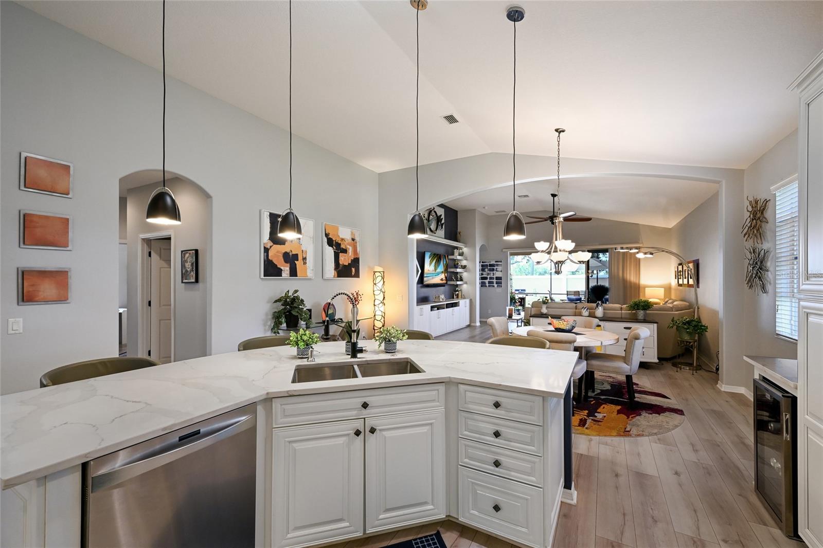 6702 41ST STREET CIR E, SARASOTA, FL, 34243