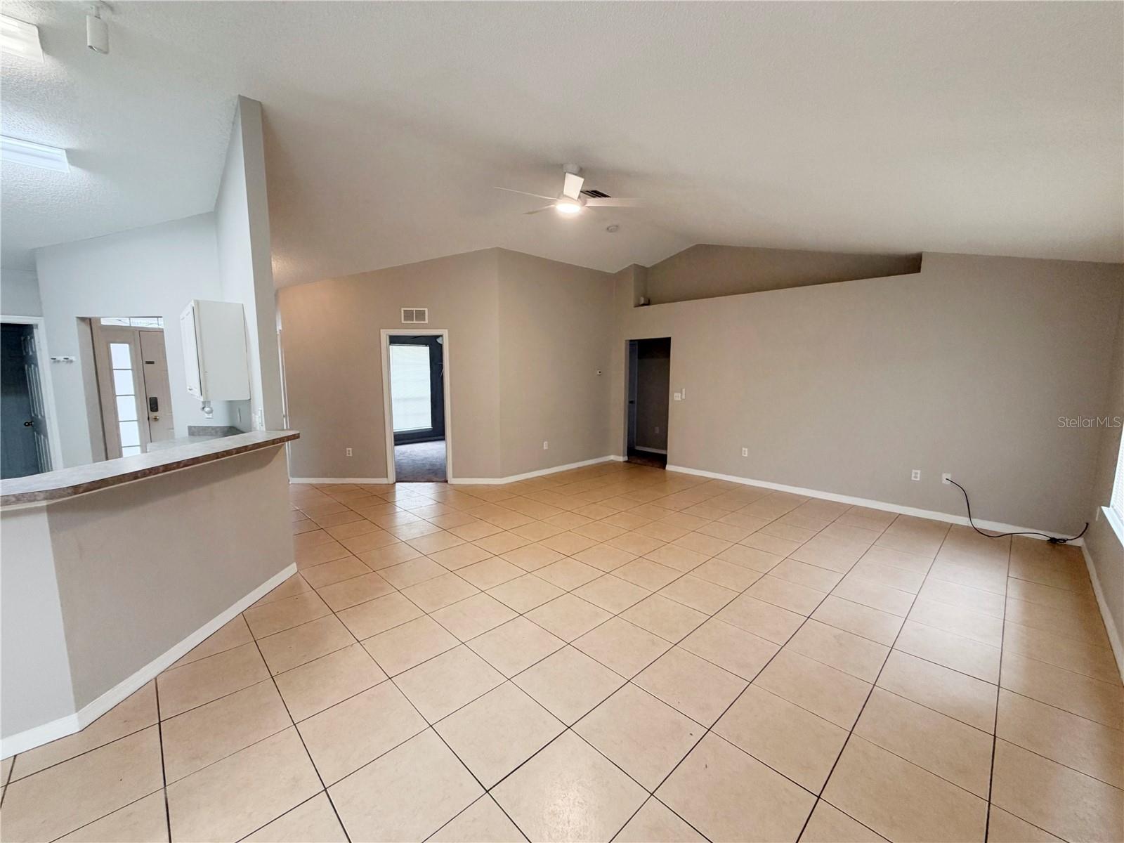 7 POINSETTIA LN, PALM COAST, FL, 32164