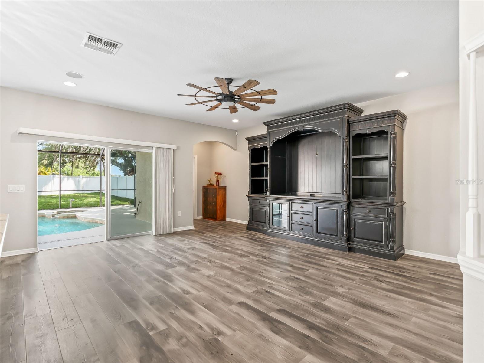 4942 NE 123RD LN, OXFORD, FL, 34484