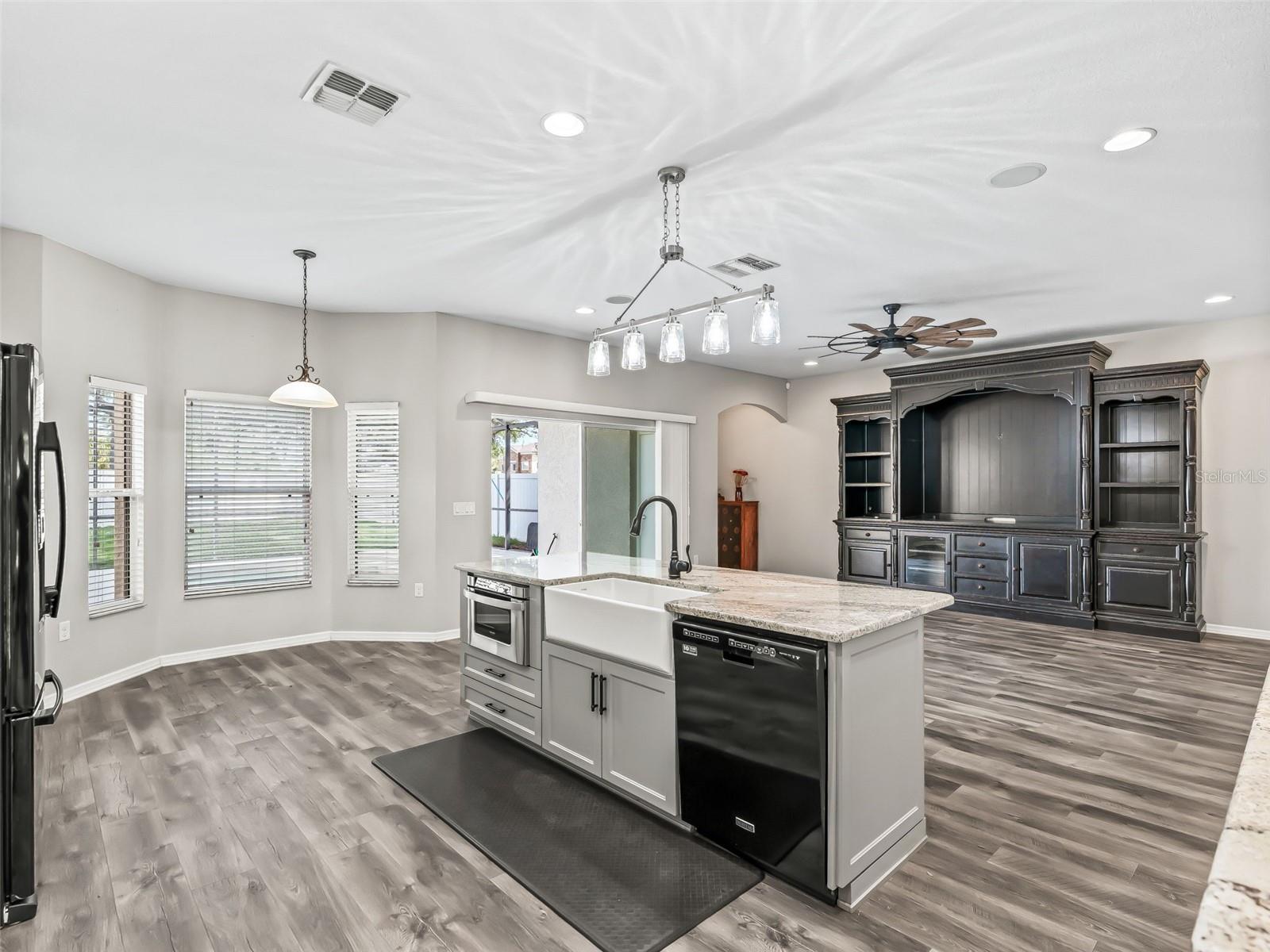 4942 NE 123RD LN, OXFORD, FL, 34484