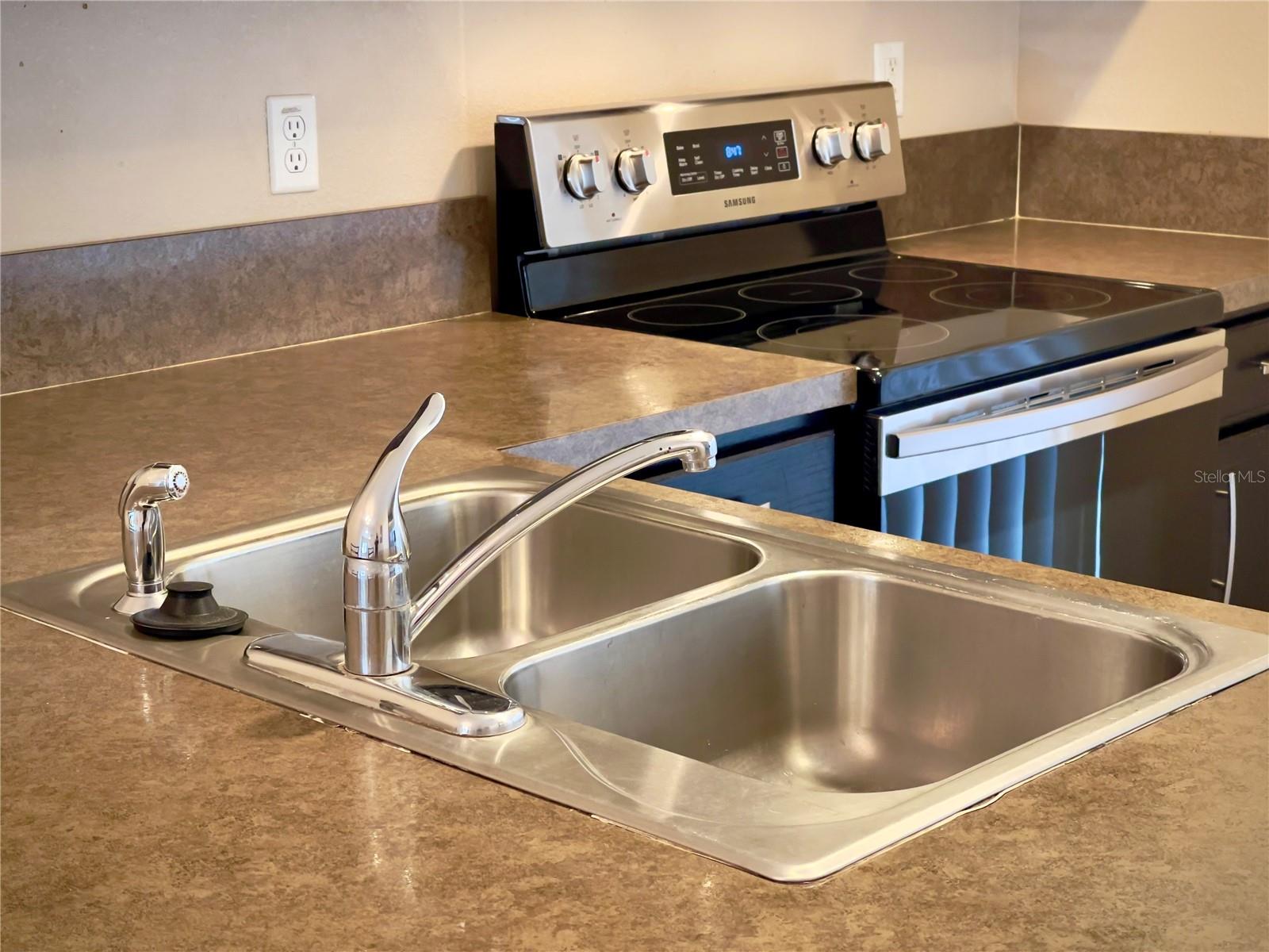 3251 WINDLESHORE WAY, SANFORD, FL, 32773