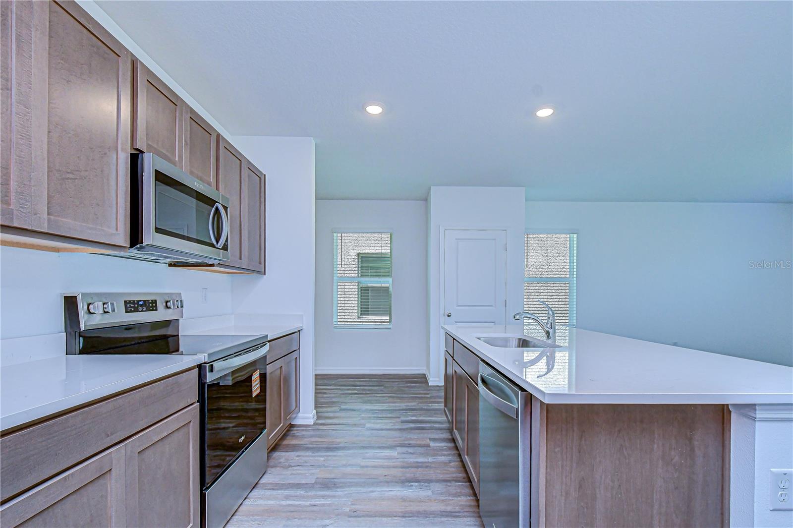 32463 WEATHERED OAK DR, WESLEY CHAPEL, FL, 33543