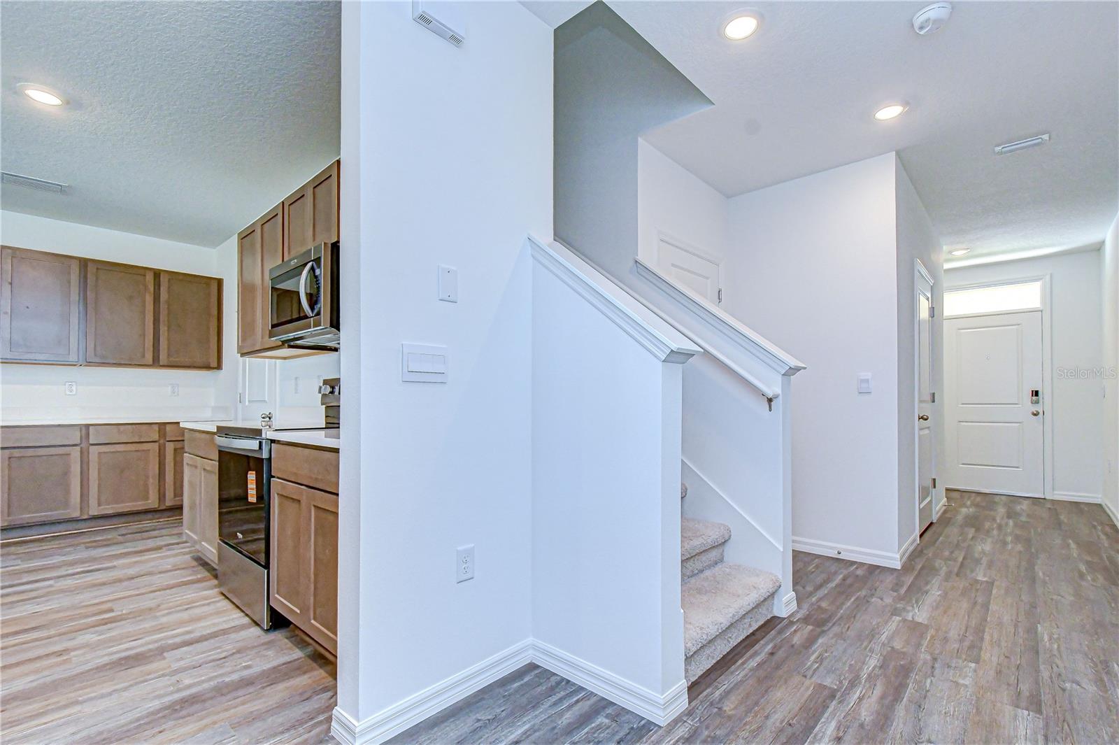 32463 WEATHERED OAK DR, WESLEY CHAPEL, FL, 33543