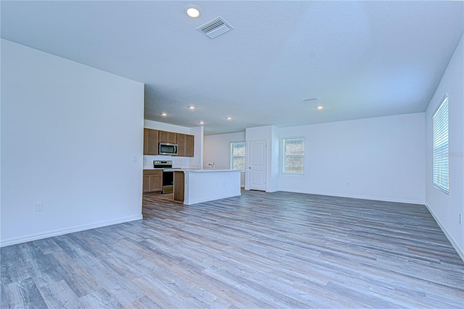 32463 WEATHERED OAK DR, WESLEY CHAPEL, FL, 33543