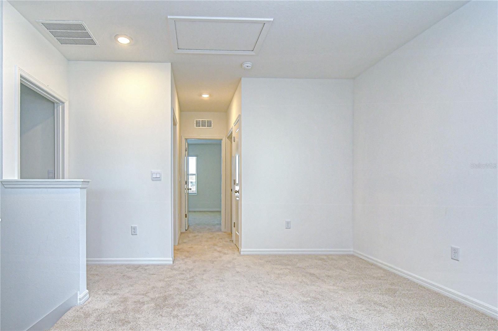 32463 WEATHERED OAK DR, WESLEY CHAPEL, FL, 33543