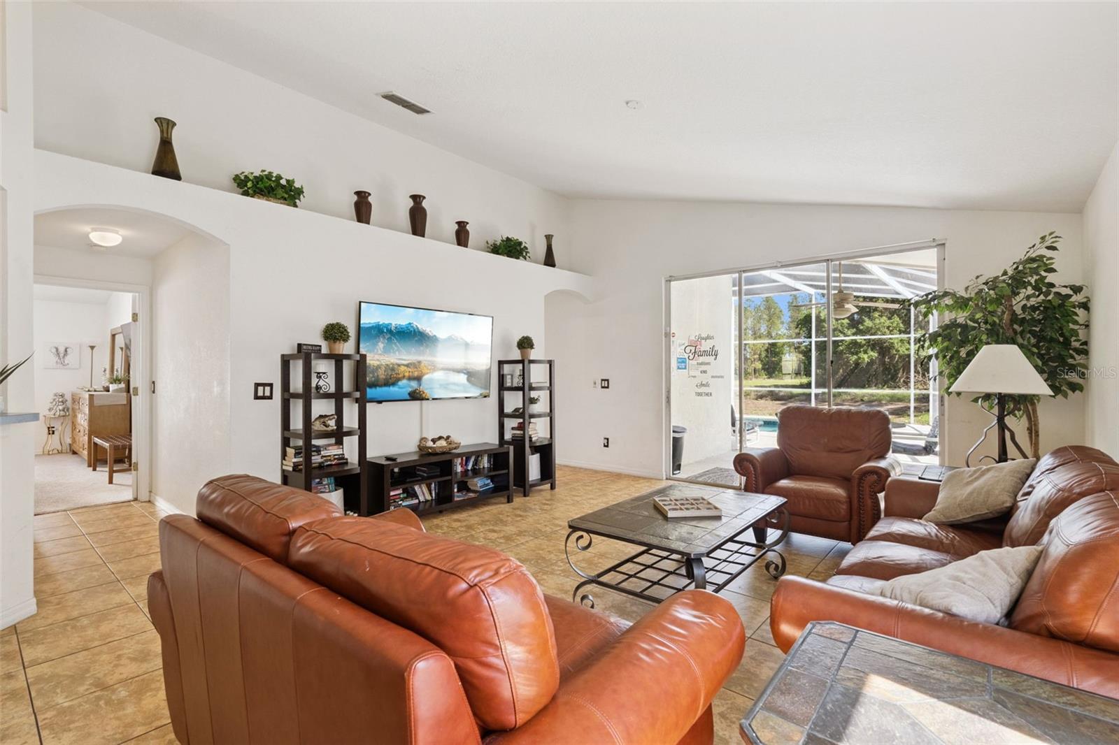 301 TROON CIR, DAVENPORT, FL, 33897