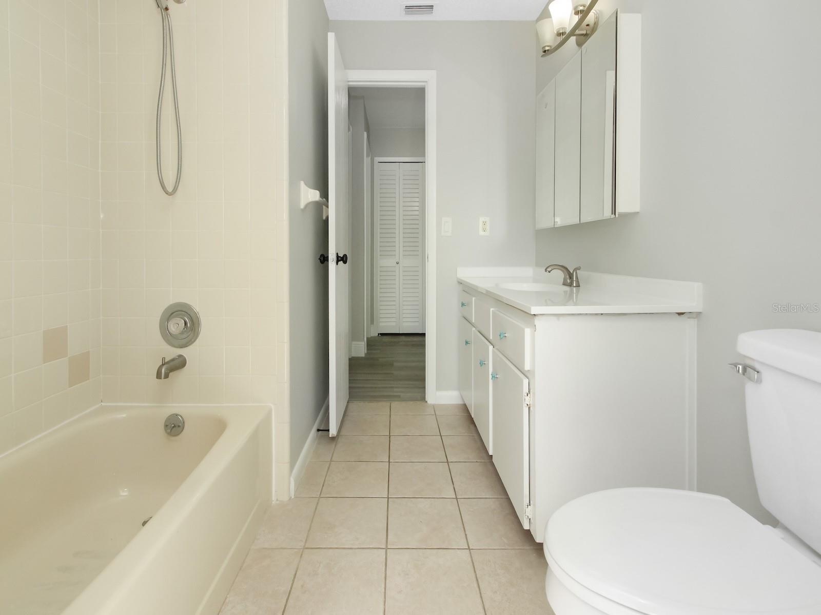 919 SYLVIA DR, DELTONA, FL, 32725