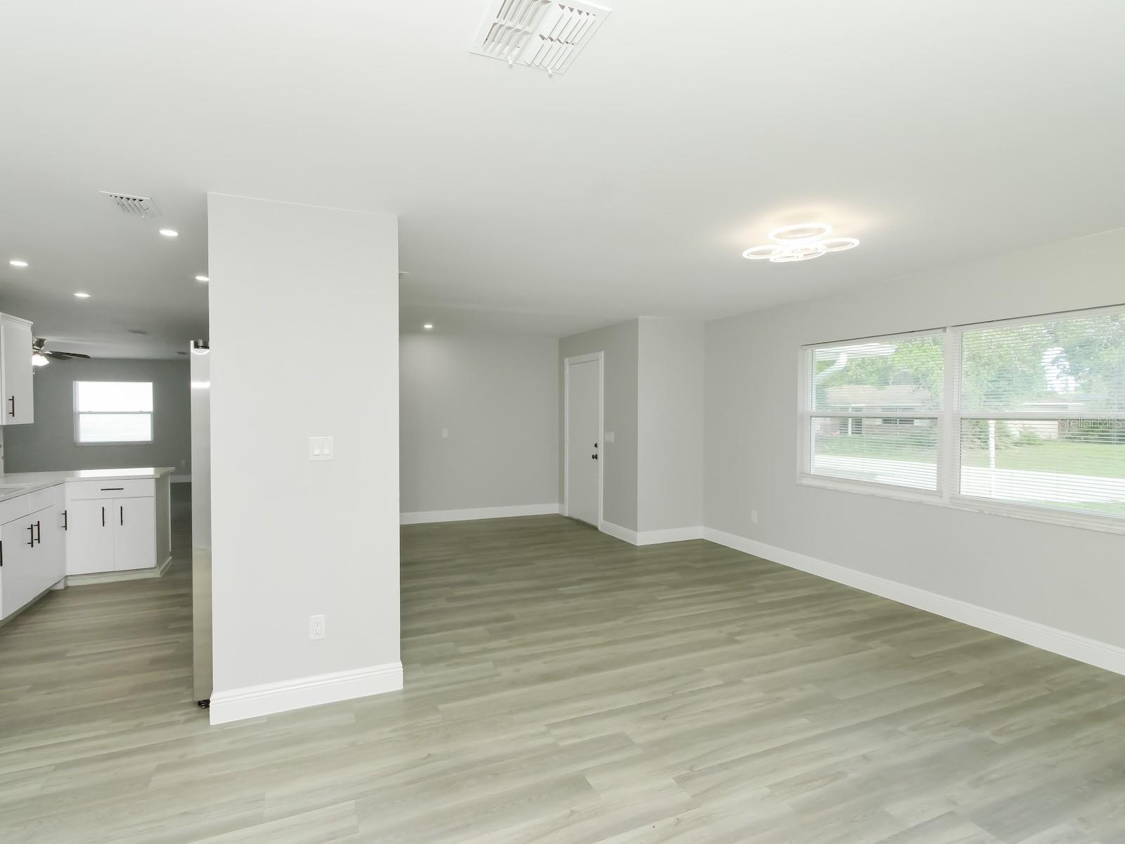 919 SYLVIA DR, DELTONA, FL, 32725