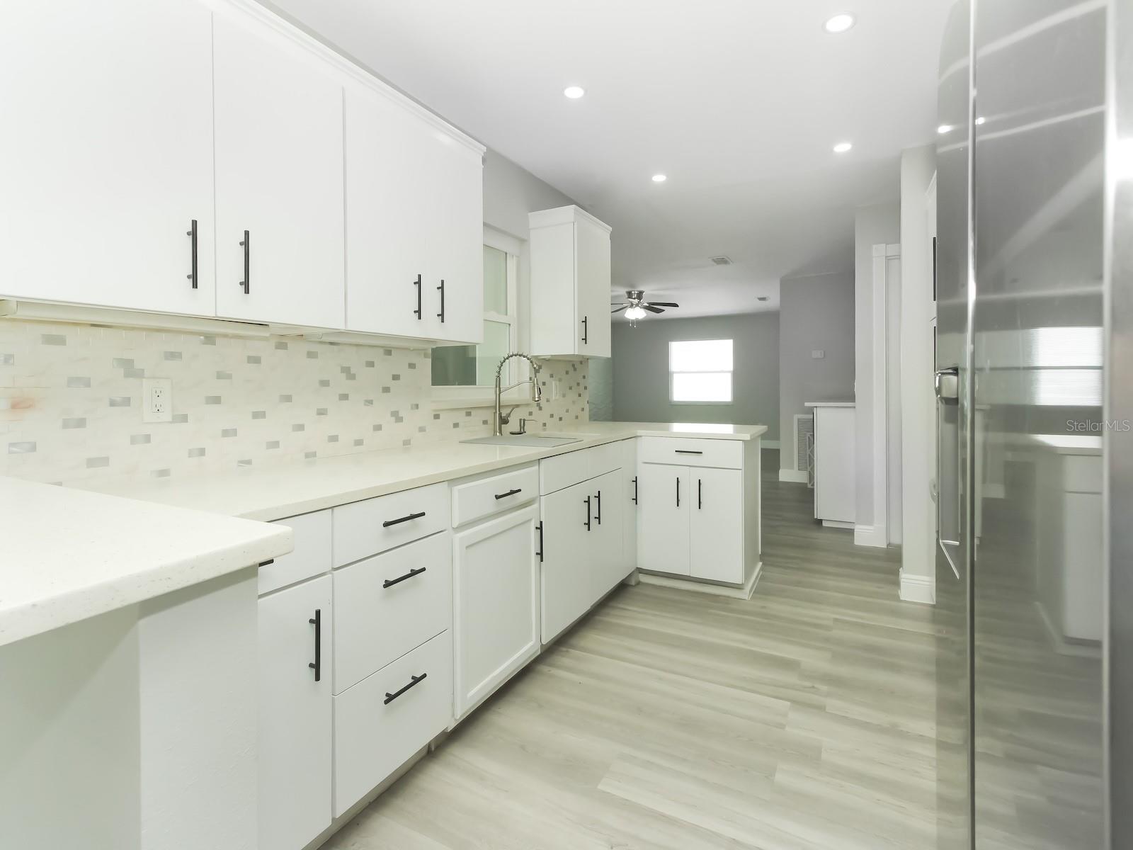 919 SYLVIA DR, DELTONA, FL, 32725