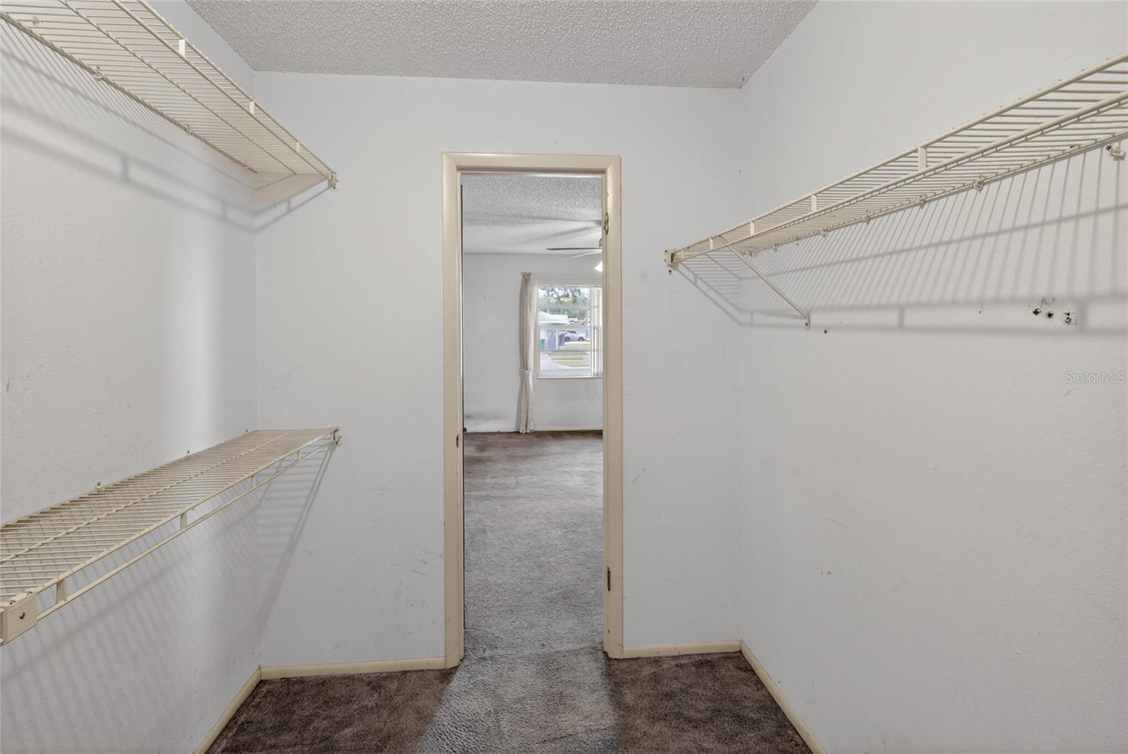 7252 LANDOVER DR, ZEPHYRHILLS, FL, 33540