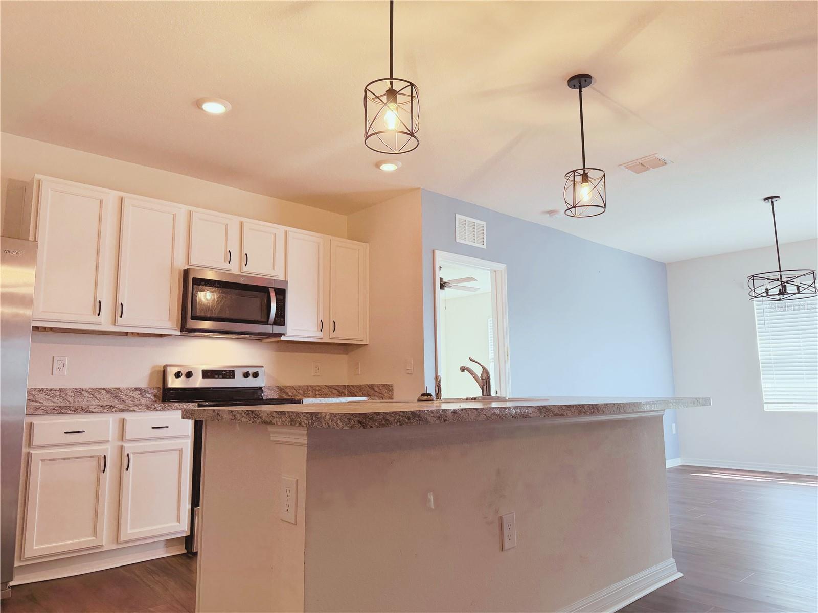 910 SUN BURST RD, WINTER HAVEN, FL, 33880