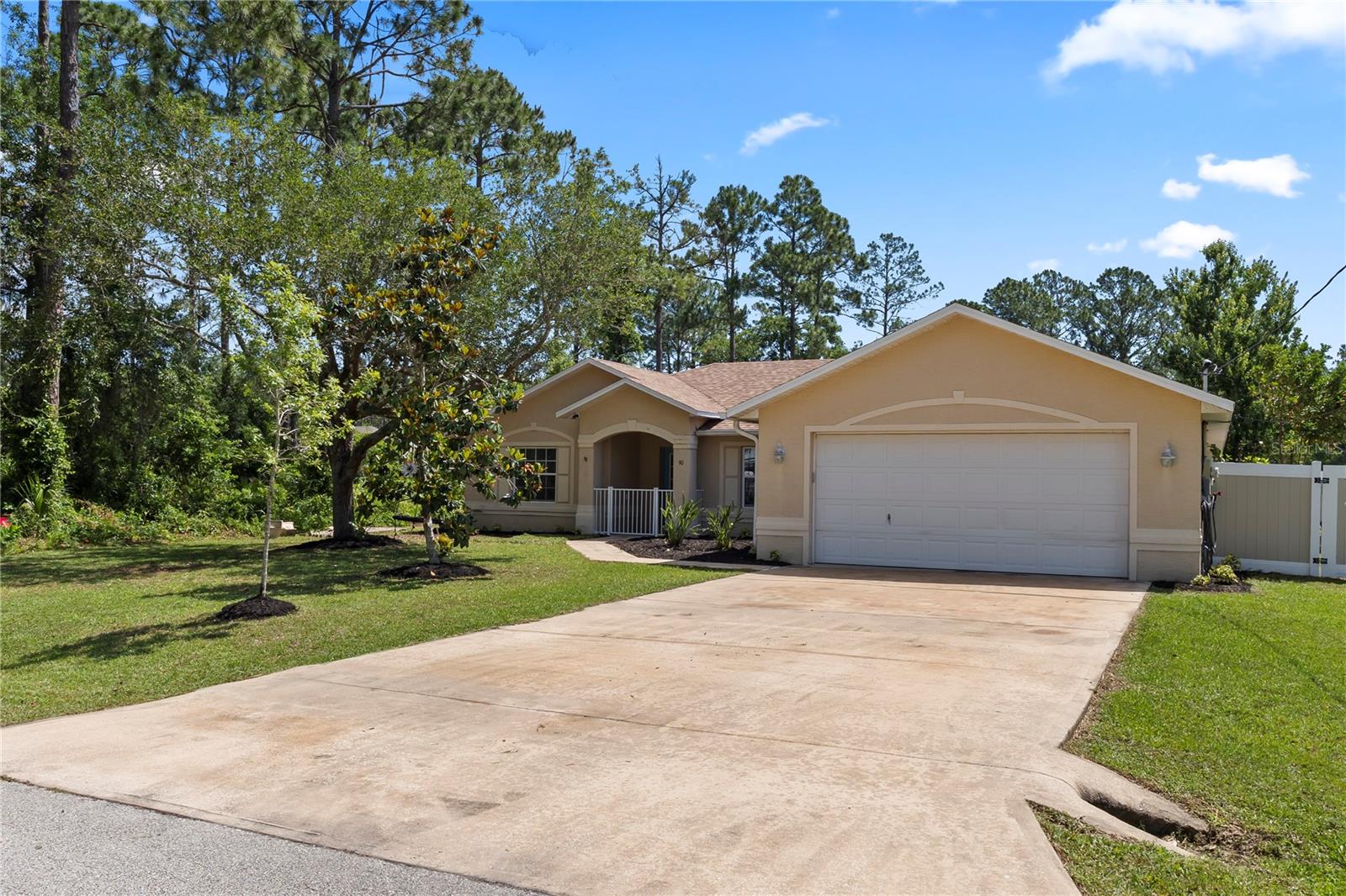 90 UNIVERSIAL TRL, PALM COAST, FL, 32164