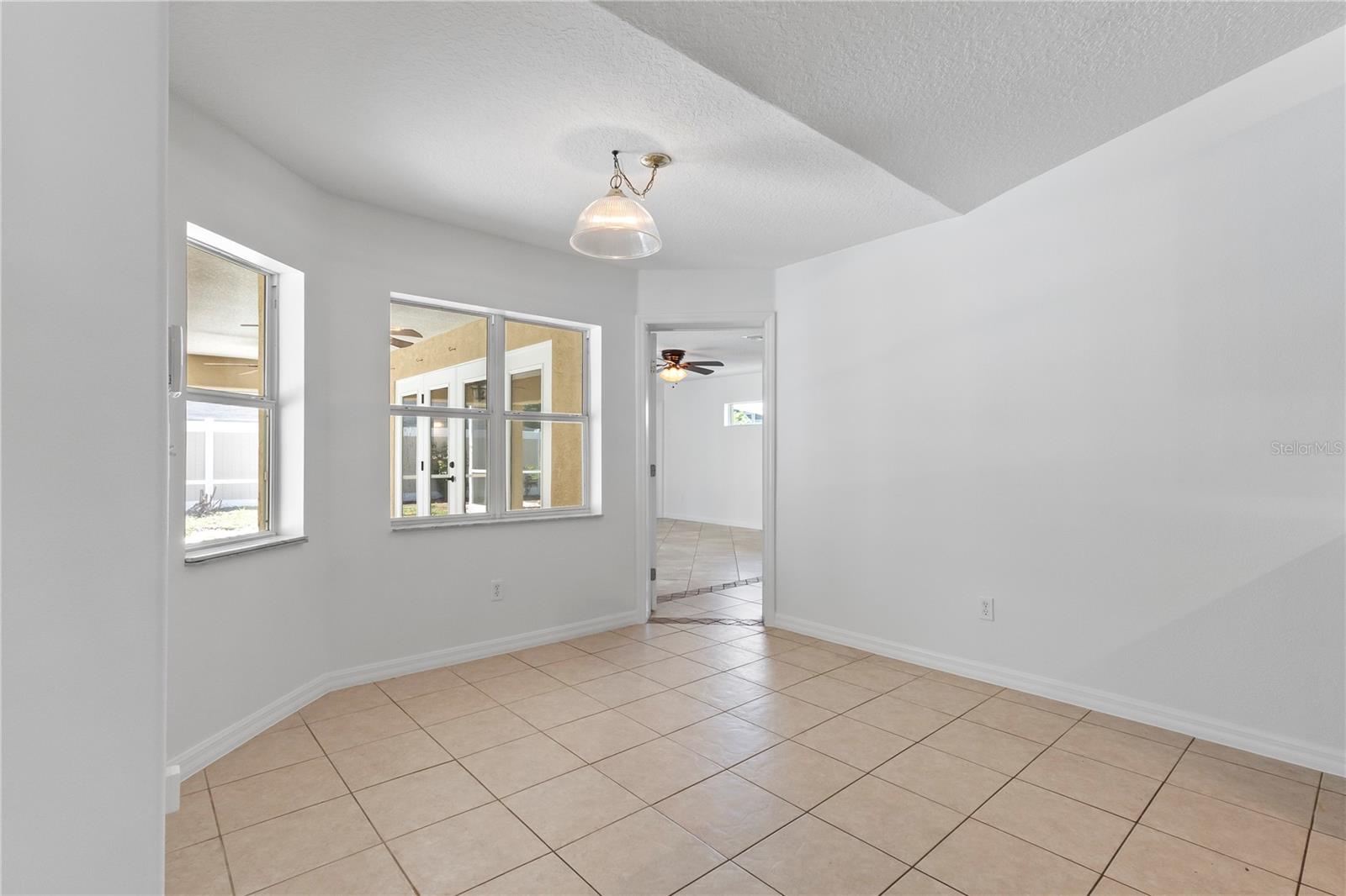 90 UNIVERSIAL TRL, PALM COAST, FL, 32164