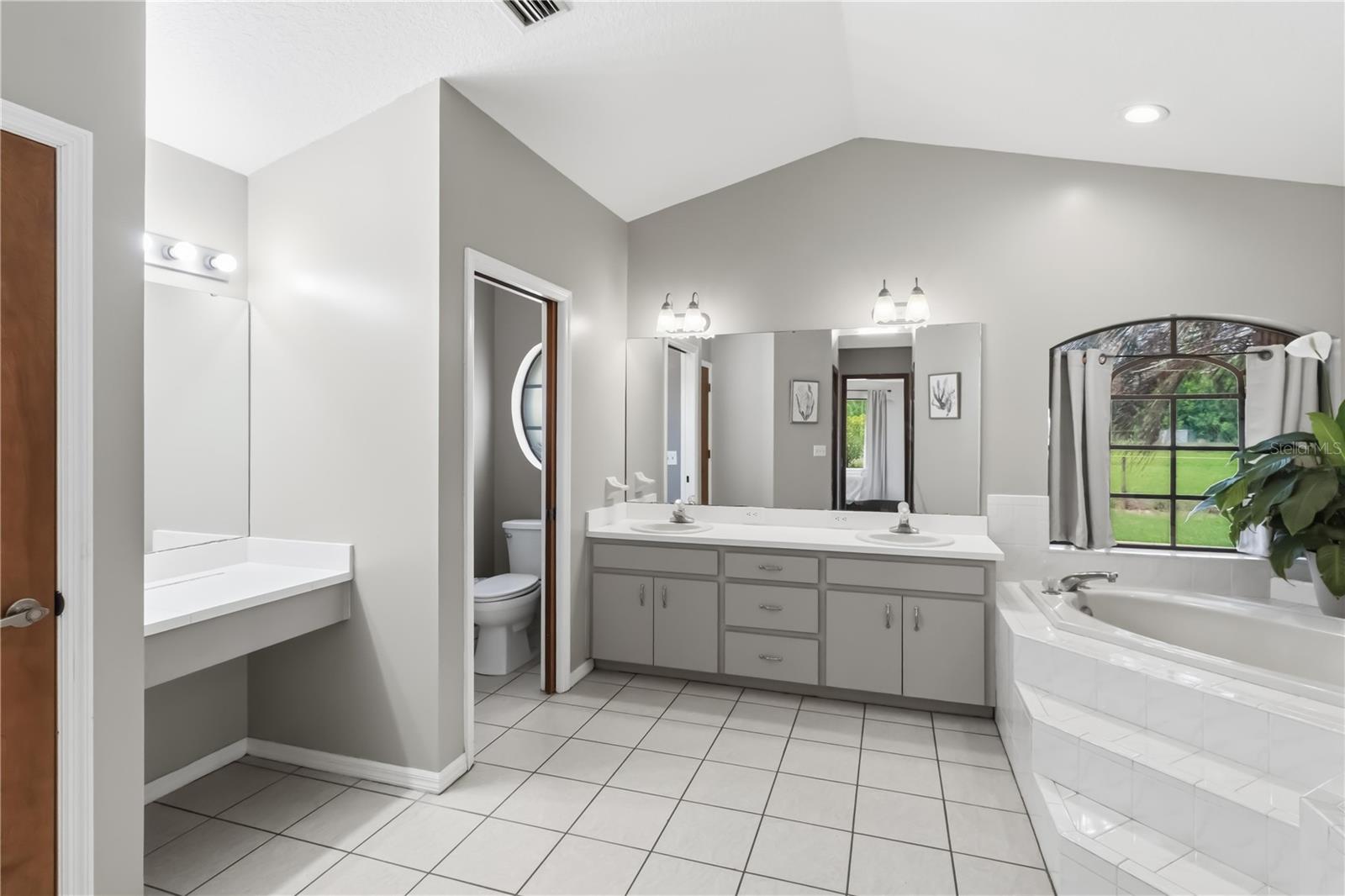 5160 DRANE FIELD RD, LAKELAND, FL, 33811