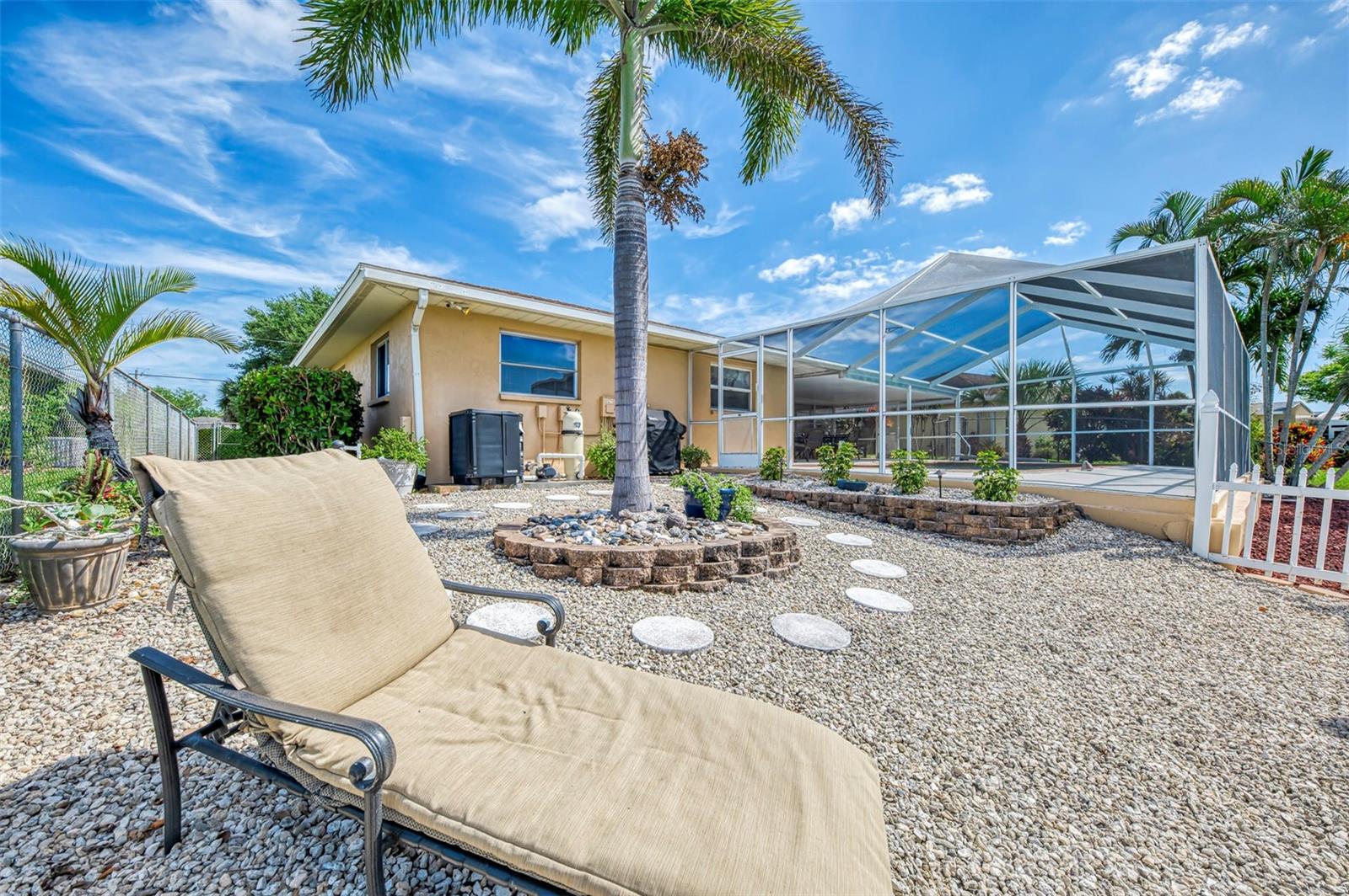 1290 LAKESIDE DR, VENICE, FL, 34293