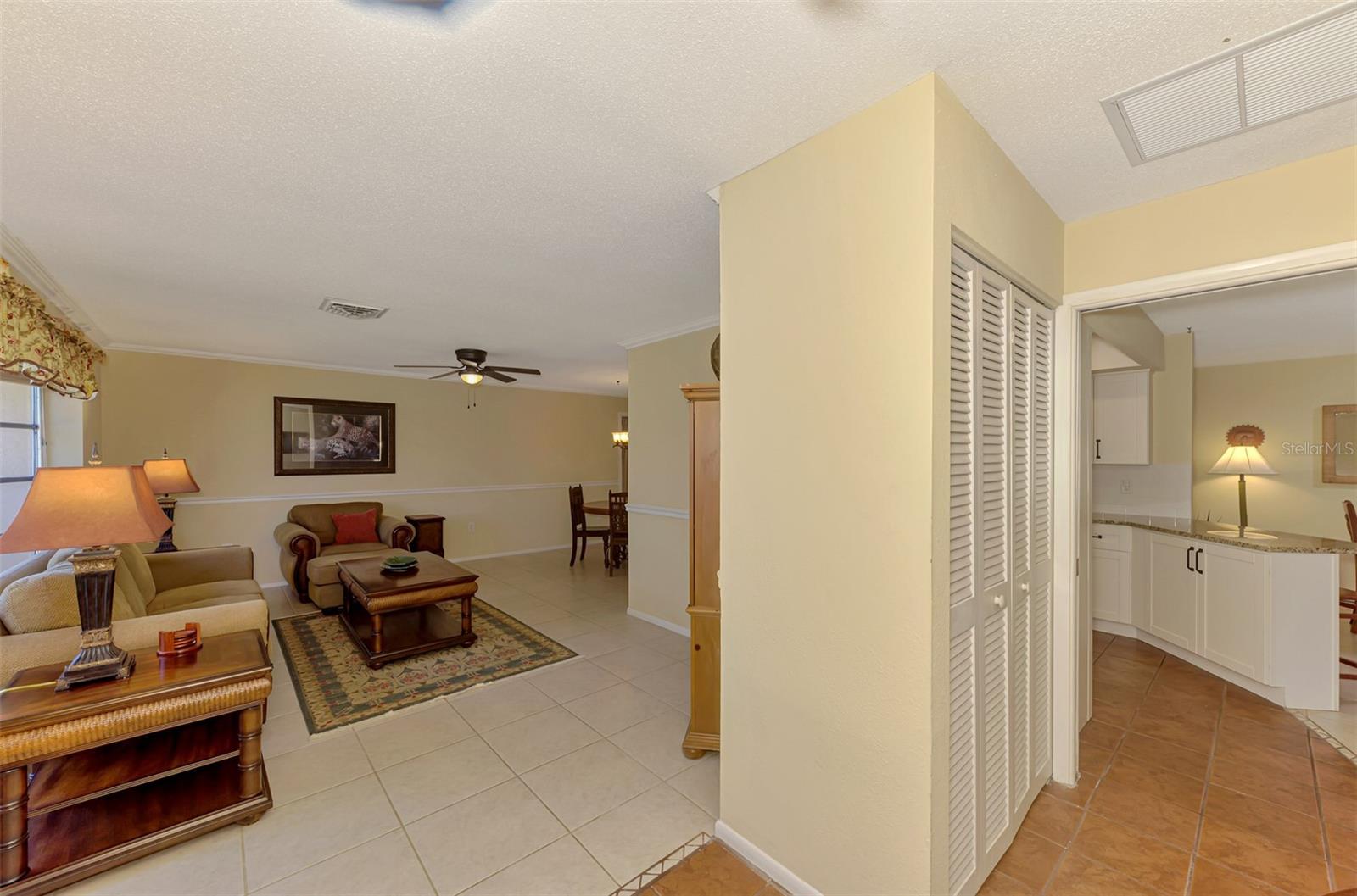 1290 LAKESIDE DR, VENICE, FL, 34293