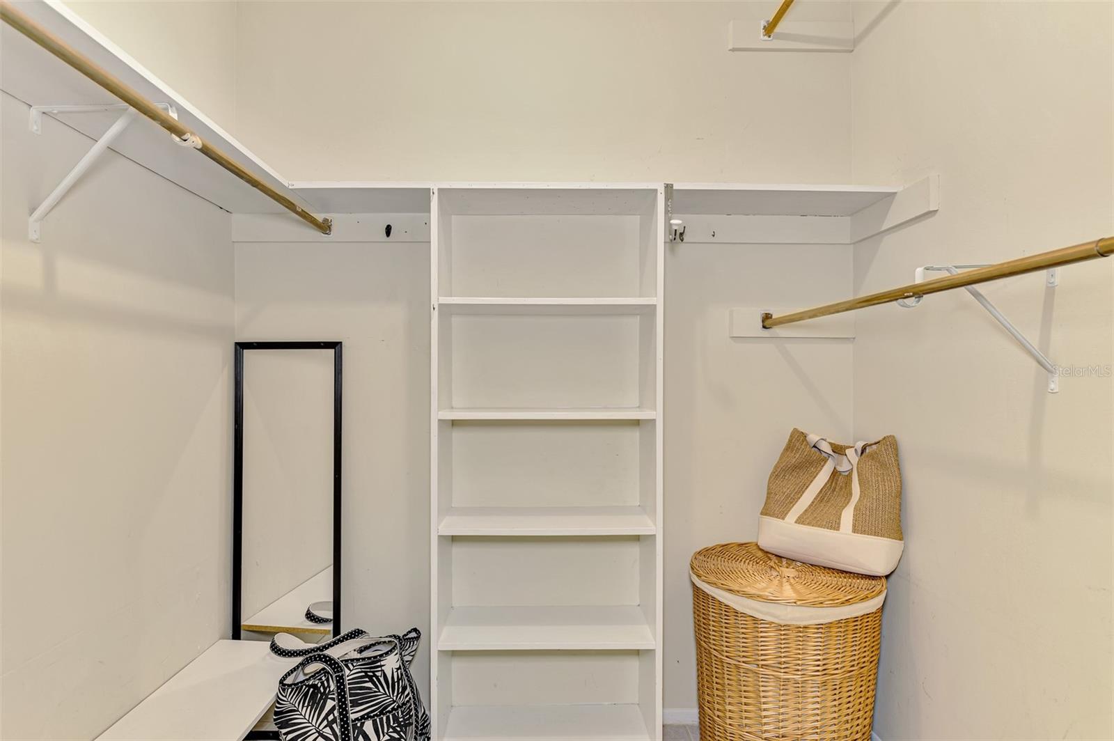 1290 LAKESIDE DR, VENICE, FL, 34293