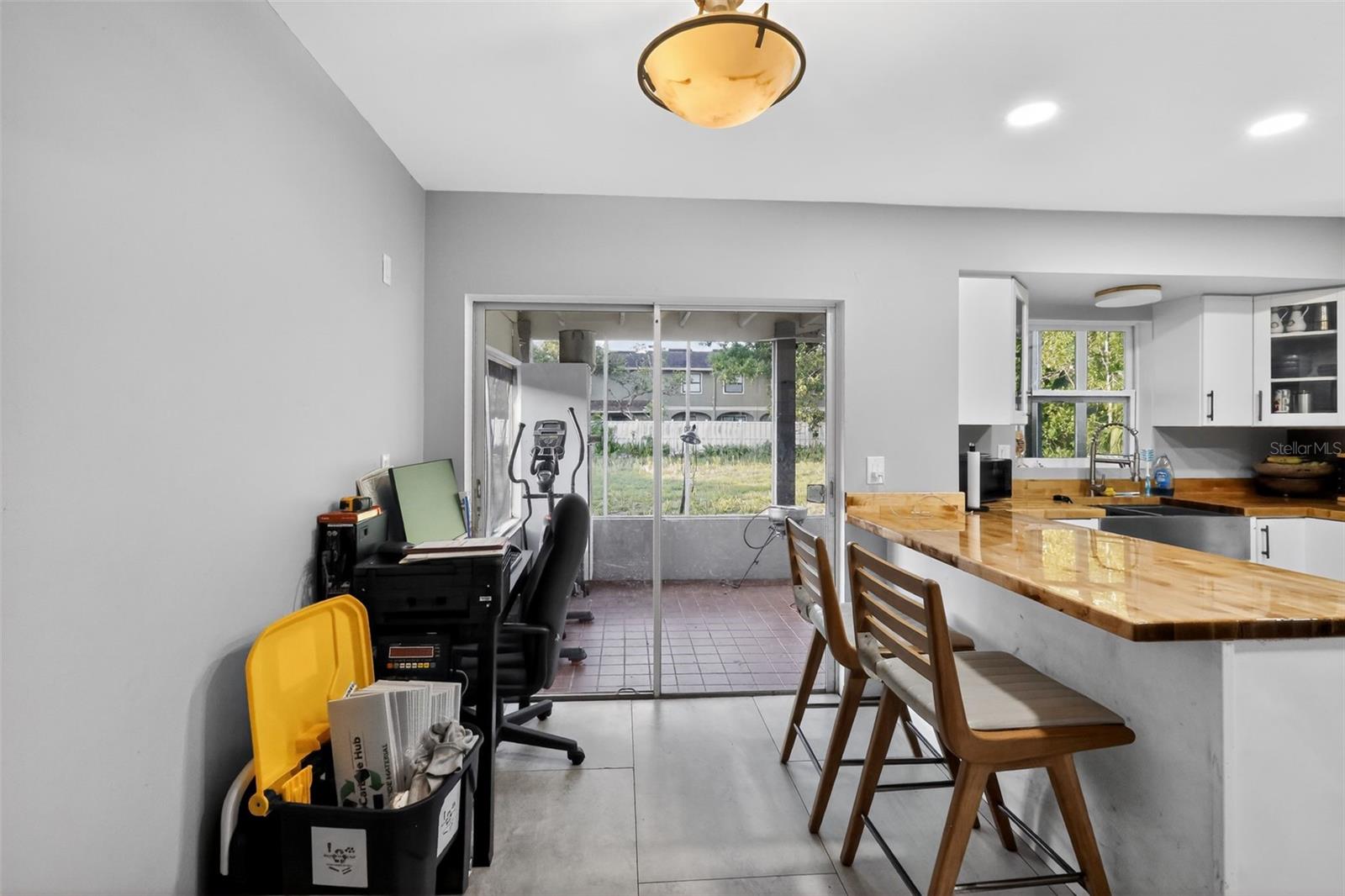 7614 PALMBROOK DR, TAMPA, FL, 33615