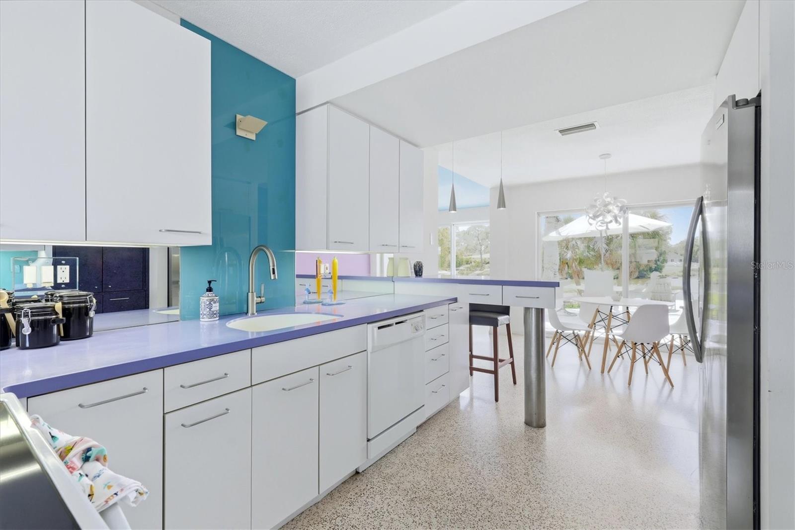 2940 BOUGAINVILLEA ST, SARASOTA, FL, 34239