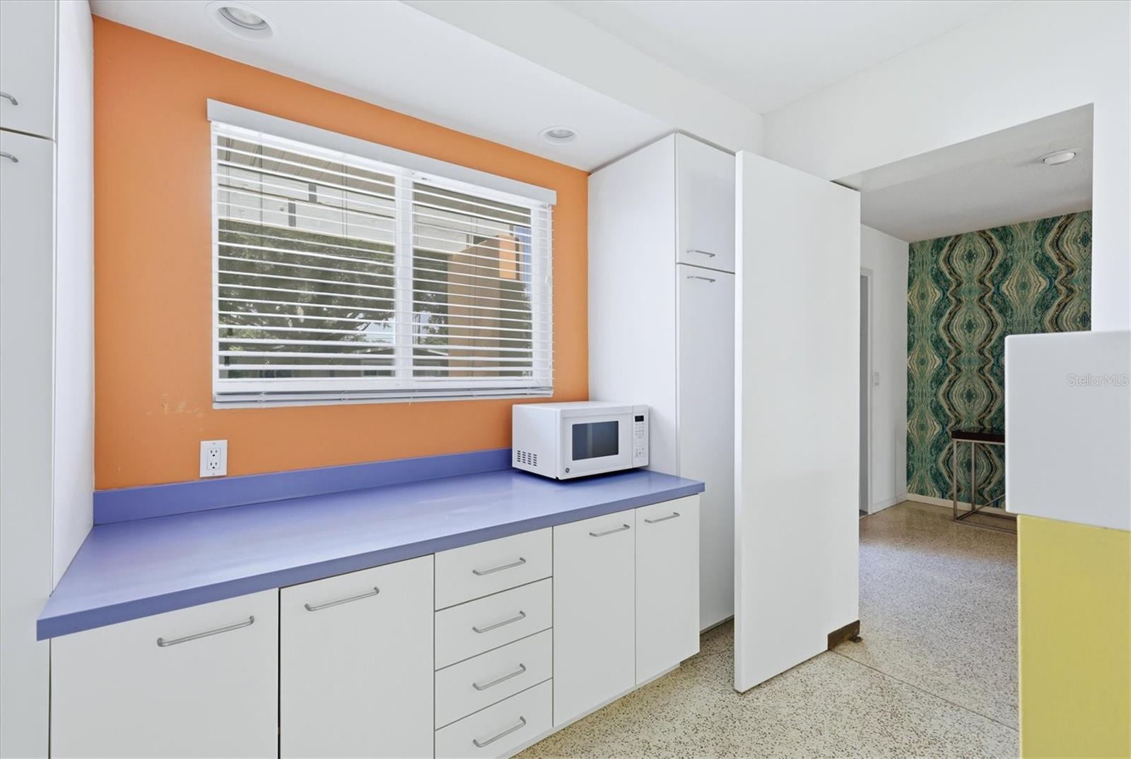 2940 BOUGAINVILLEA ST, SARASOTA, FL, 34239