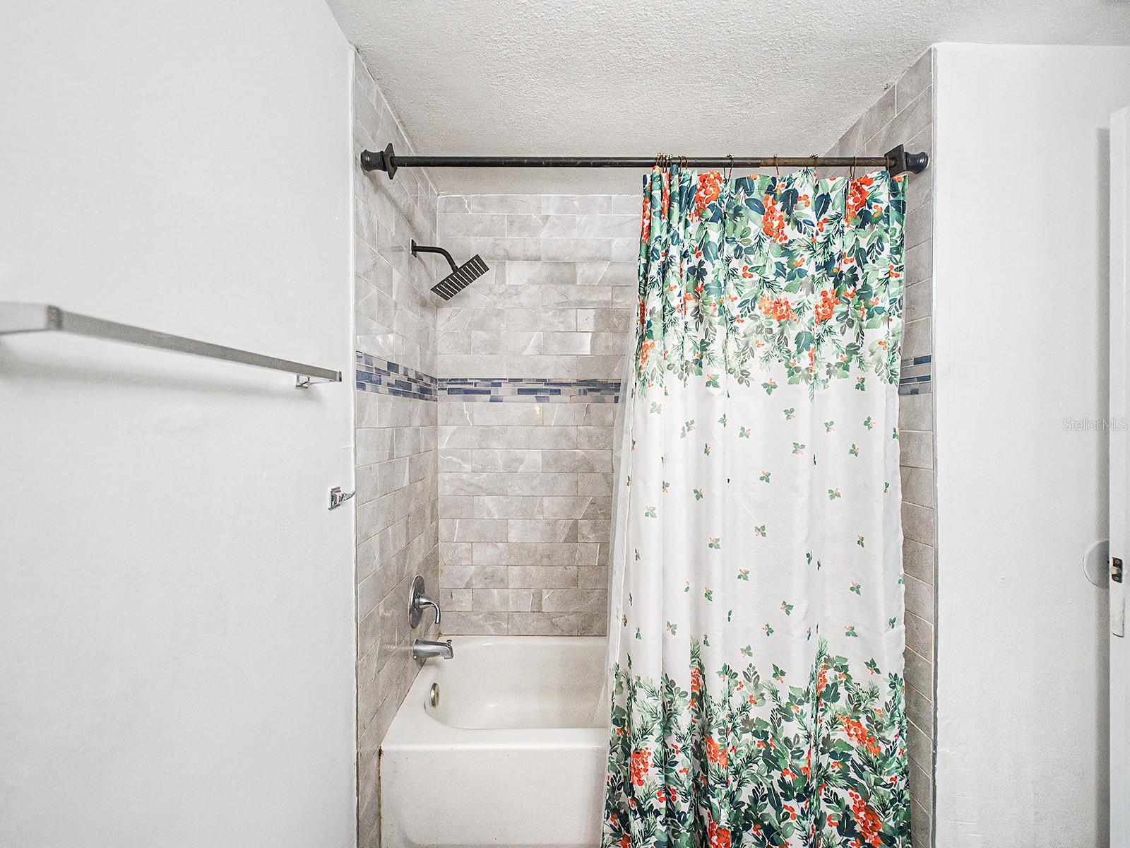 8304 DASA PL, TAMPA, FL, 33615