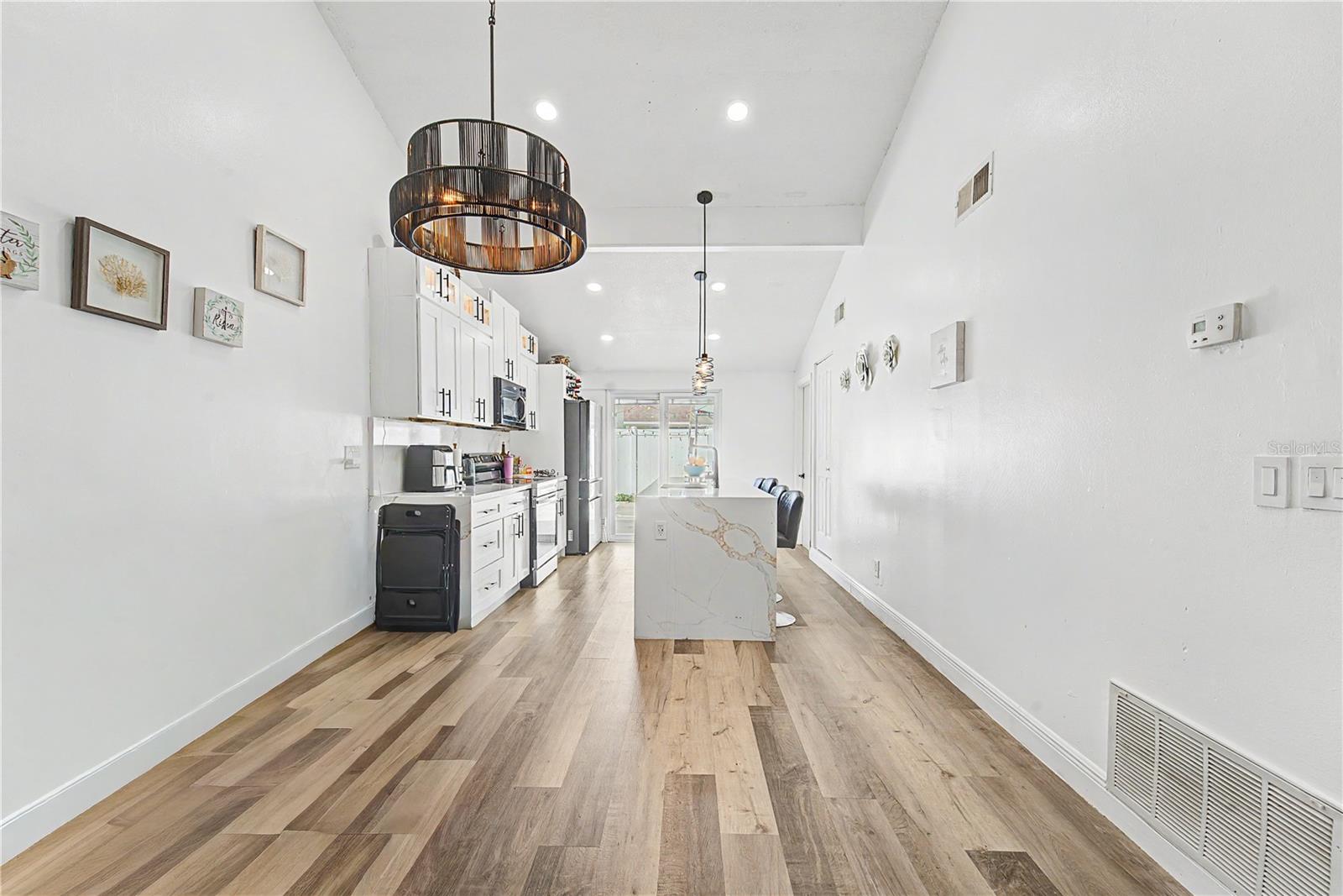 8304 DASA PL, TAMPA, FL, 33615