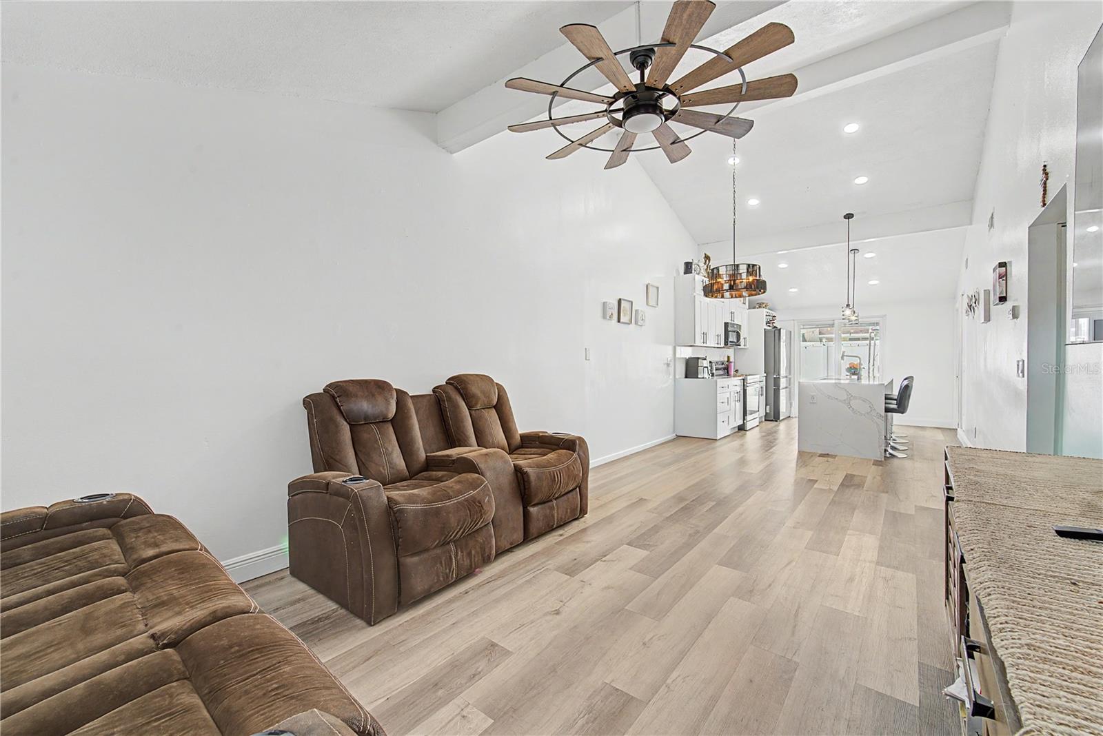 8304 DASA PL, TAMPA, FL, 33615