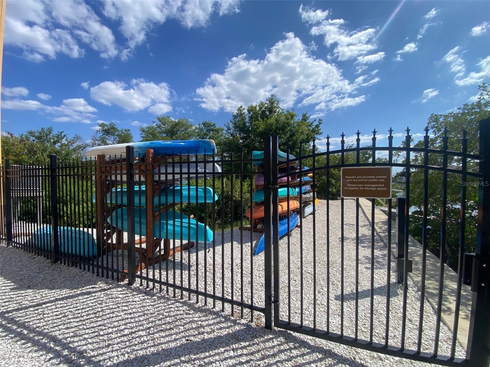 4333 BAYSIDE VILLAGE DR #214, TAMPA, FL, 33615