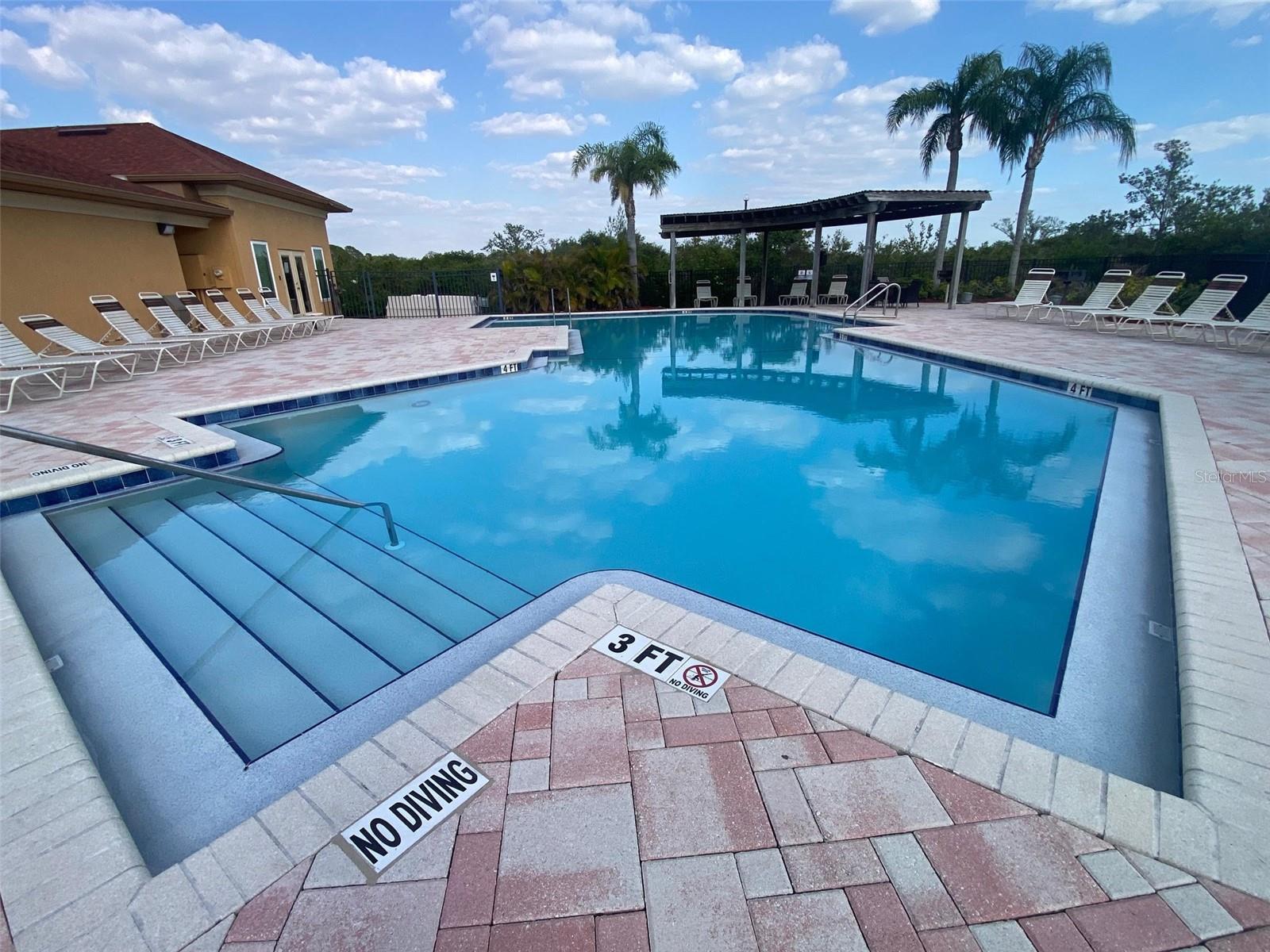 4333 BAYSIDE VILLAGE DR #214, TAMPA, FL, 33615