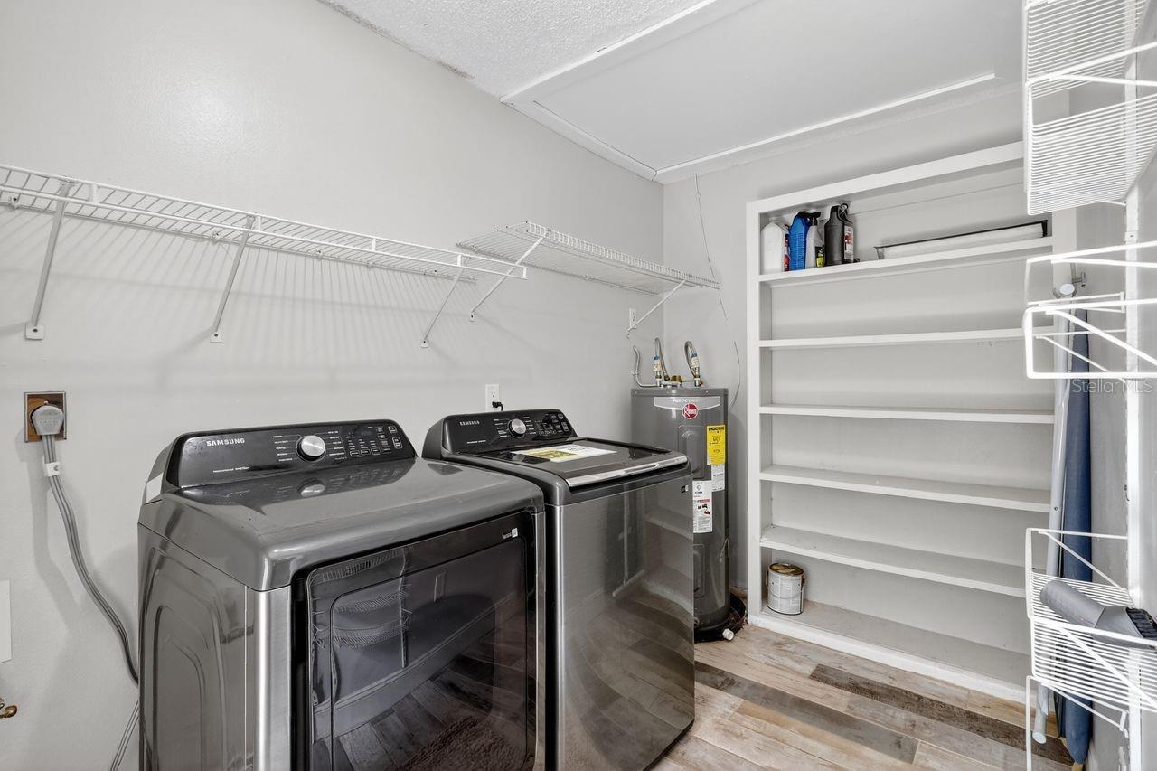 1884 SOUTHPOINTE DR, SARASOTA, FL, 34231