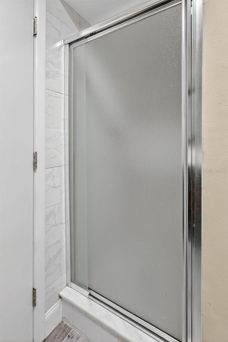 1884 SOUTHPOINTE DR, SARASOTA, FL, 34231