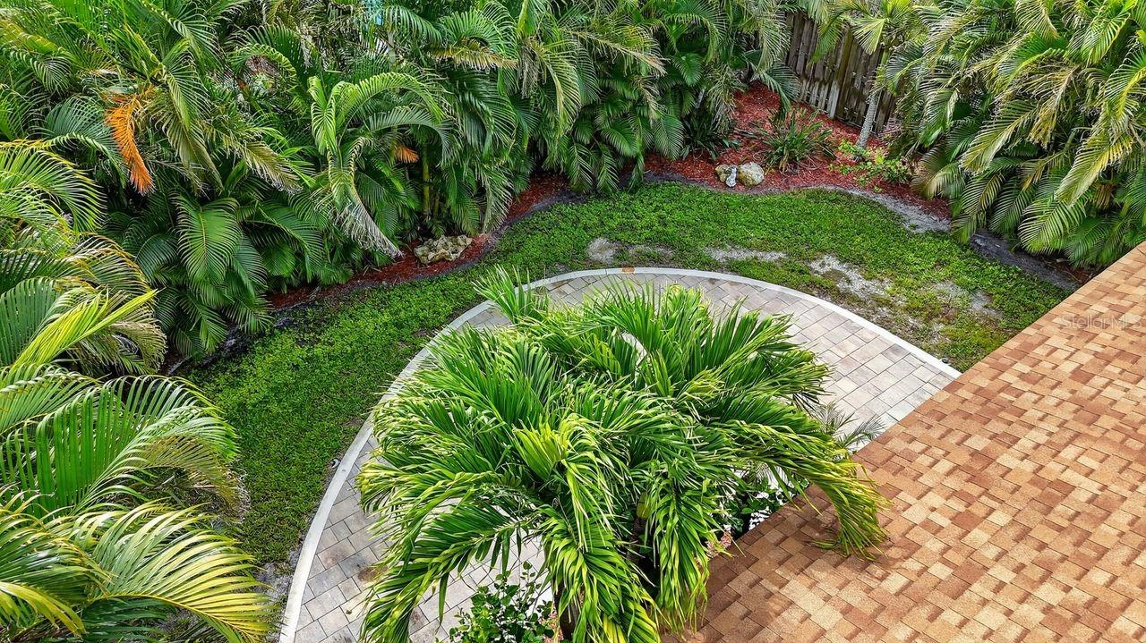 1884 SOUTHPOINTE DR, SARASOTA, FL, 34231