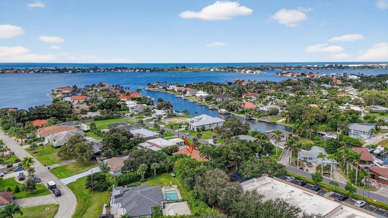 1884 SOUTHPOINTE DR, SARASOTA, FL, 34231