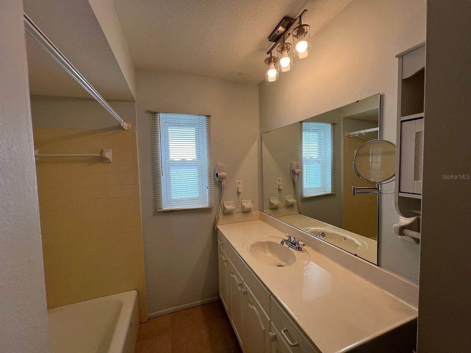 3710 WILKINSON RD, SARASOTA, FL, 34233