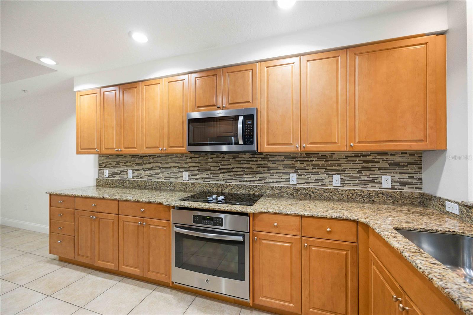 606 RIVIERA DUNES WAY #302, PALMETTO, FL, 34221