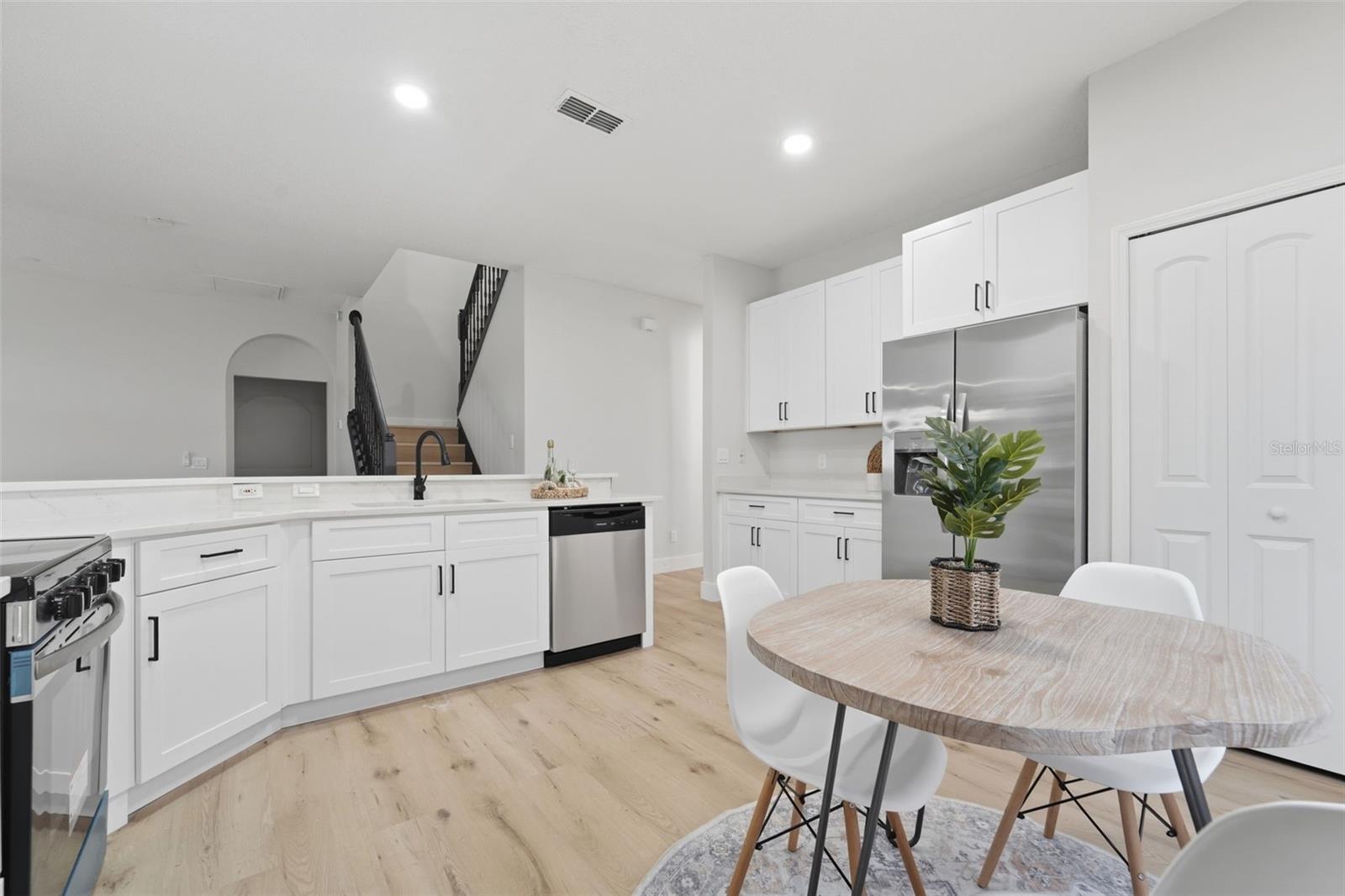 1026 RAINING MEADOWS LN, ORLANDO, FL, 32824