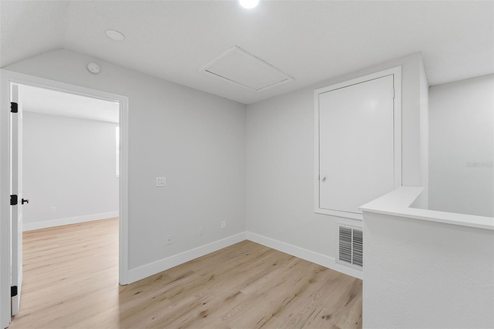 1026 RAINING MEADOWS LN, ORLANDO, FL, 32824