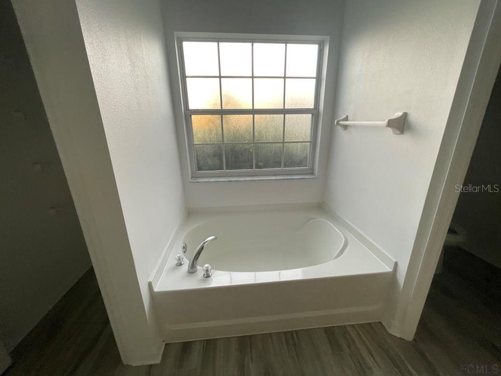 24 PEPPERDINE DR, PALM COAST, FL, 32164