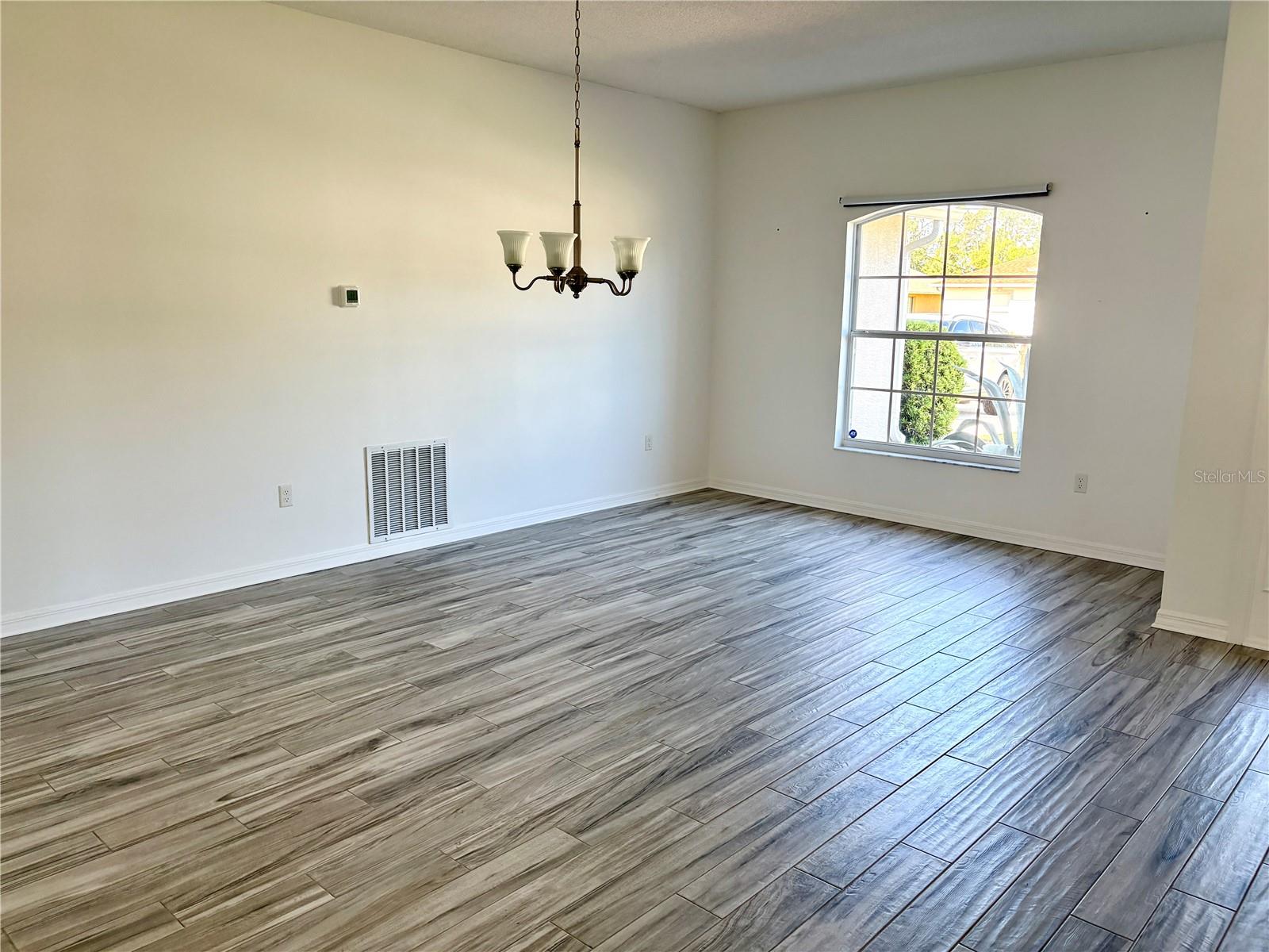 24 PEPPERDINE DR, PALM COAST, FL, 32164