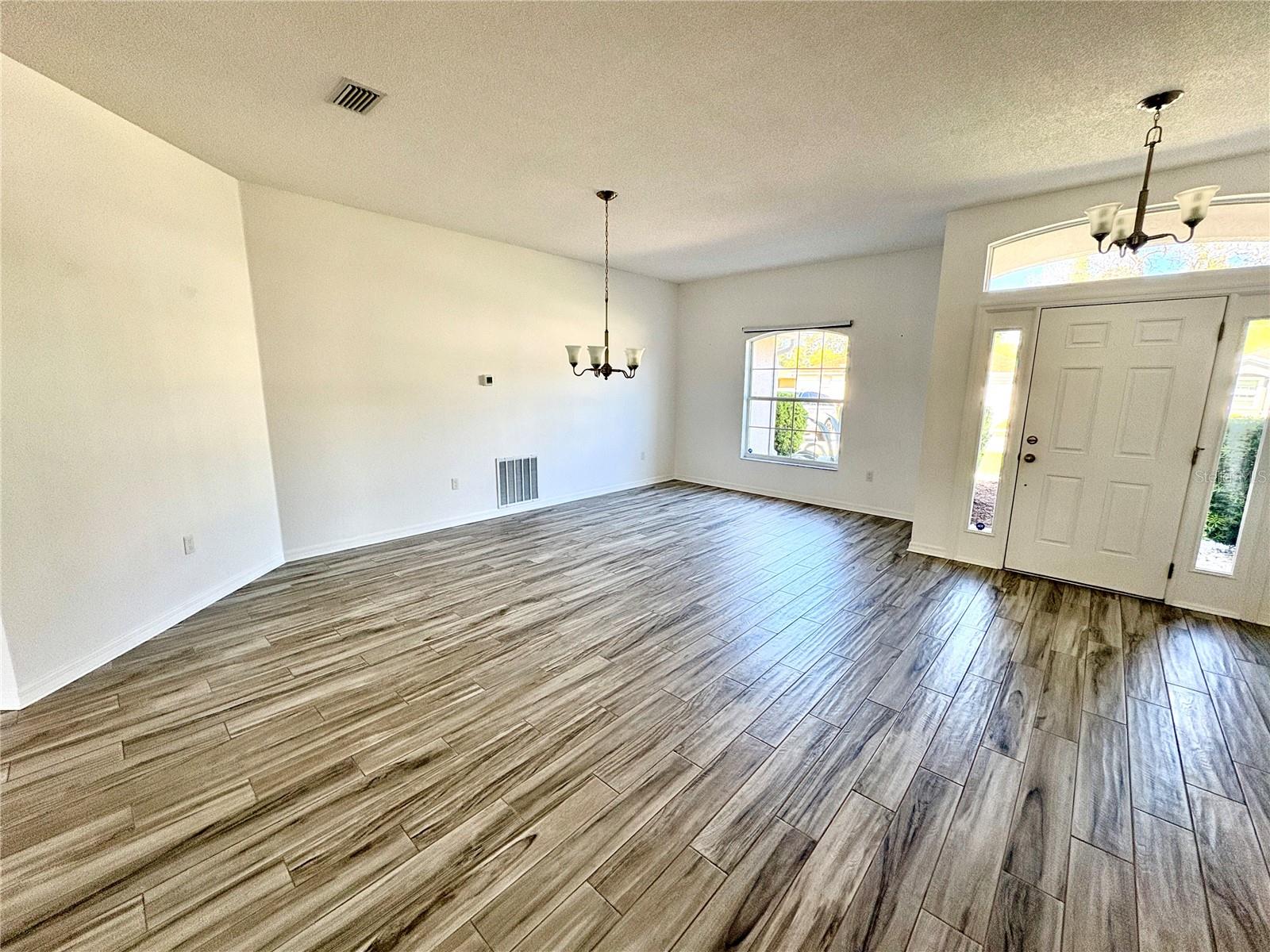 24 PEPPERDINE DR, PALM COAST, FL, 32164