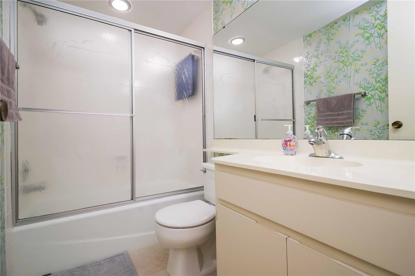 5476 SWIFT RD #19, SARASOTA, FL, 34231