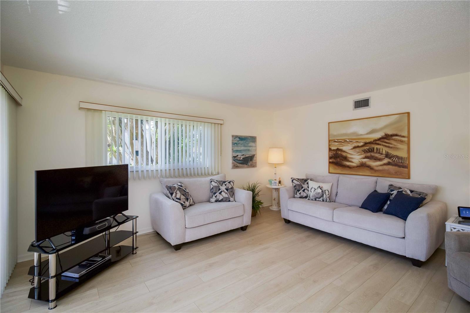 5476 SWIFT RD #19, SARASOTA, FL, 34231