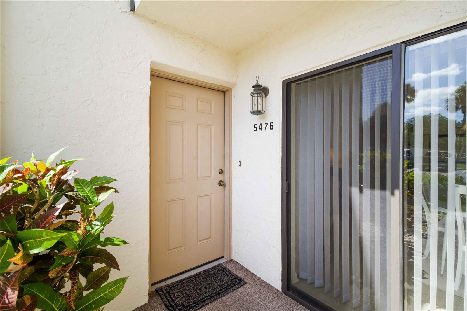 5476 SWIFT RD #19, SARASOTA, FL, 34231