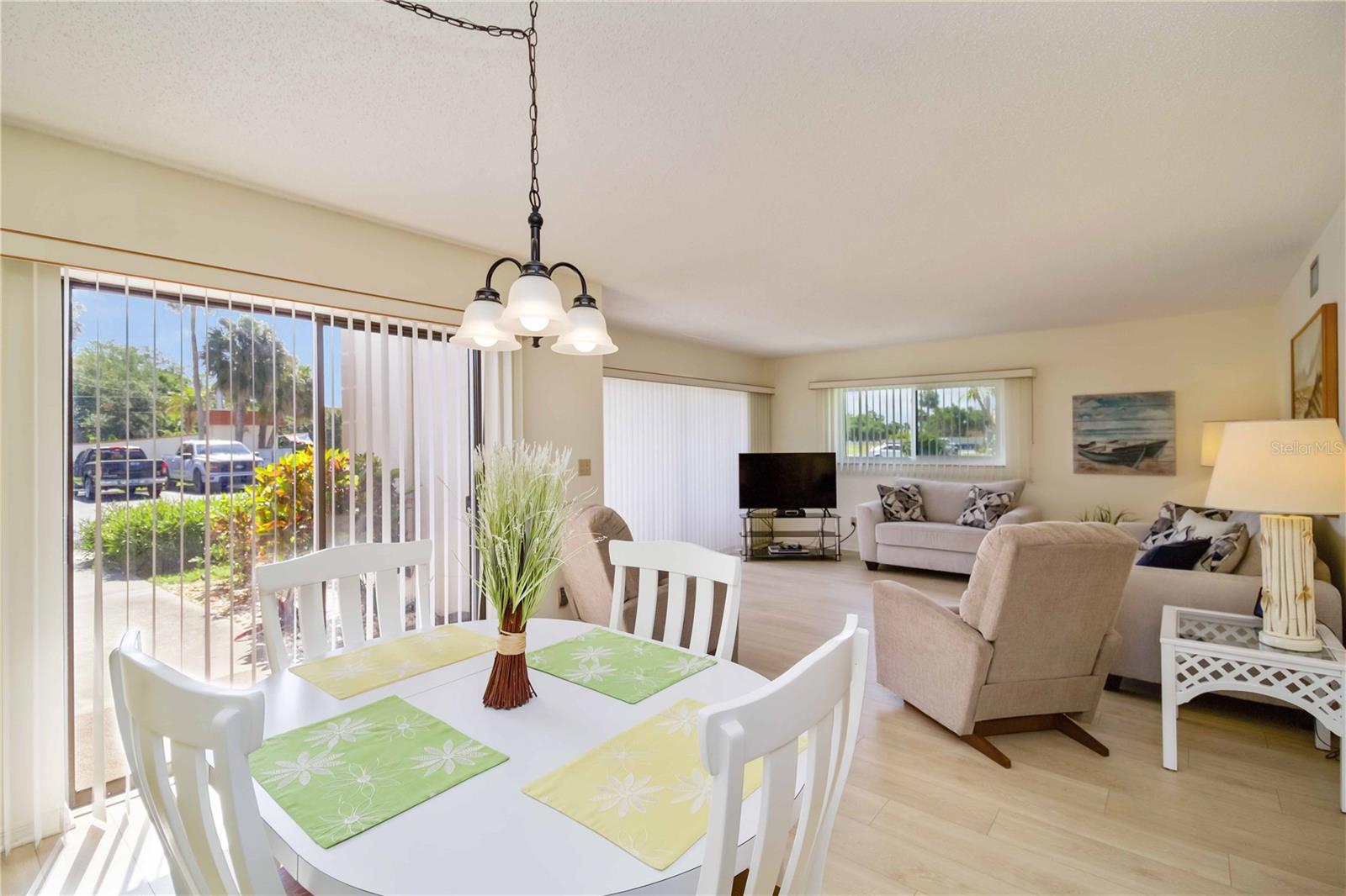 5476 SWIFT RD #19, SARASOTA, FL, 34231