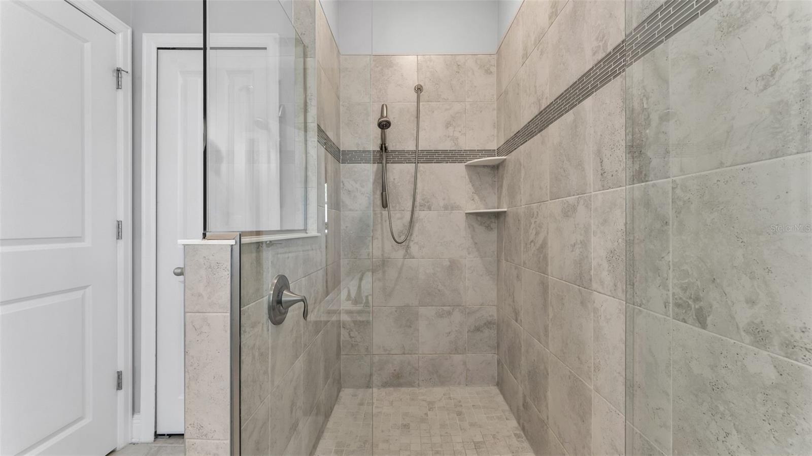 3890 BEDFORD AVE, WINTER HAVEN, FL, 33884