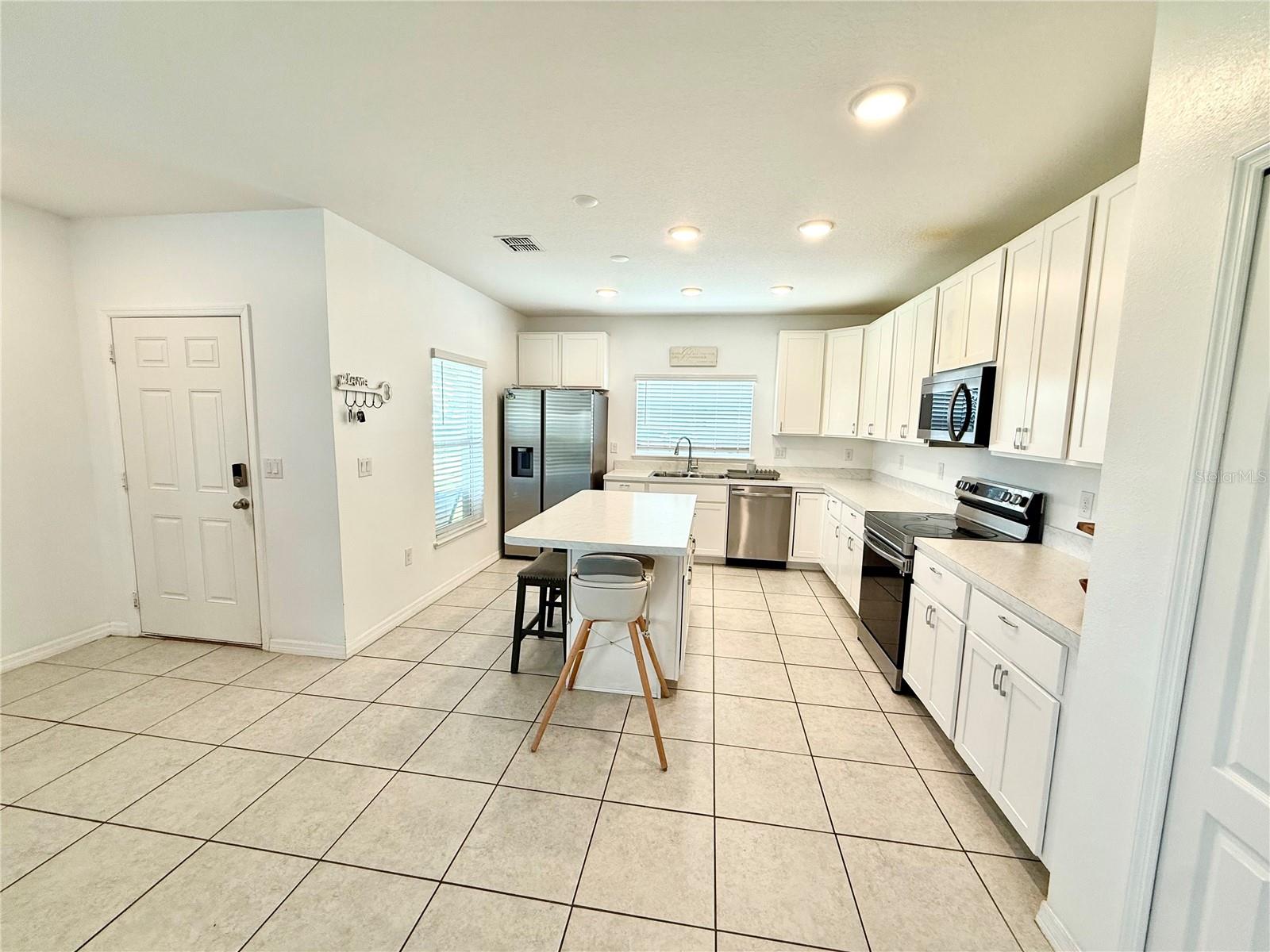 4910 CORAL CASTLE DR, KISSIMMEE, FL, 34746