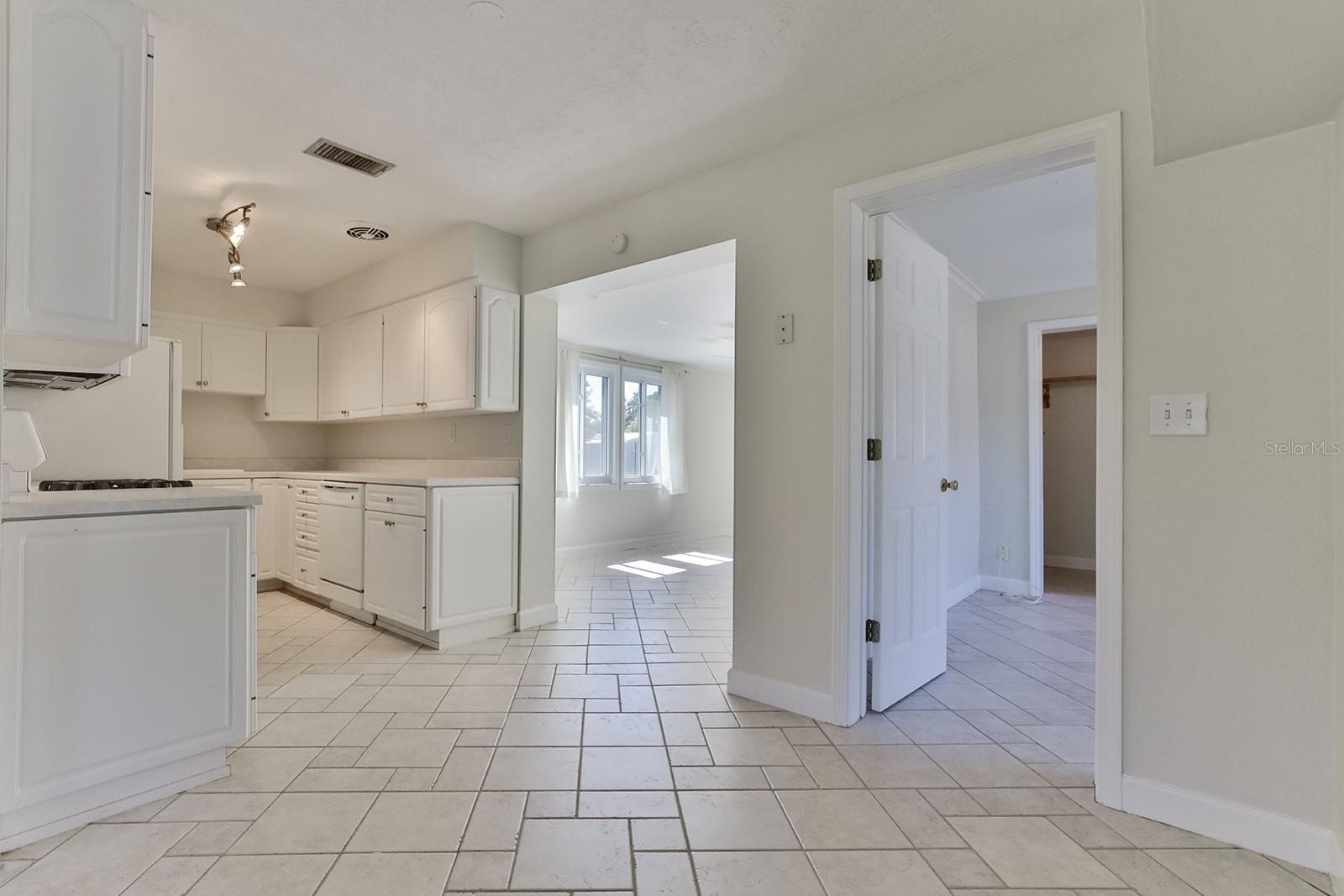 480 CAROLYN ST, NEW SMYRNA BEACH, FL, 32168