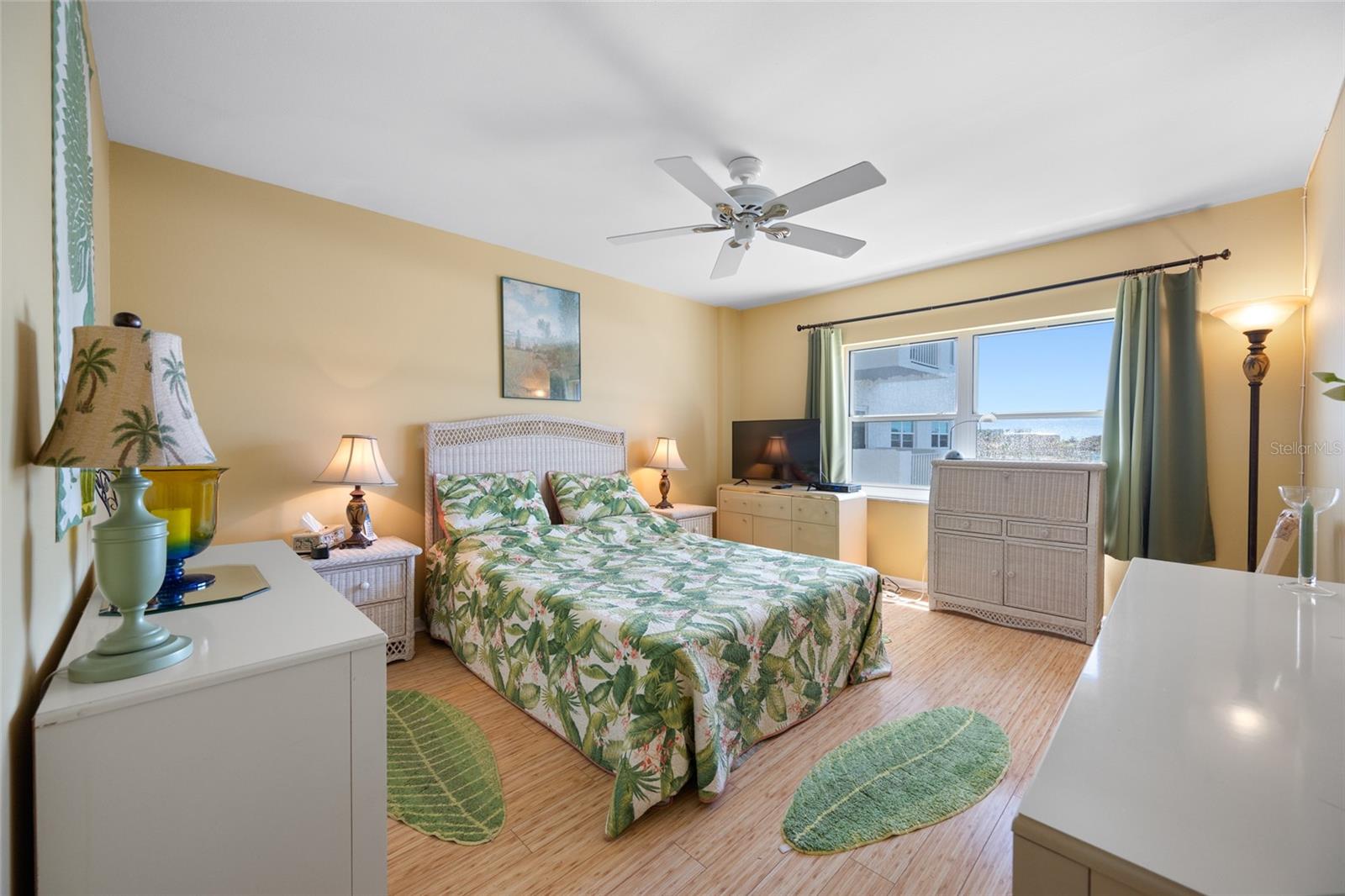 285 107TH AVE #306, TREASURE ISLAND, FL, 33706