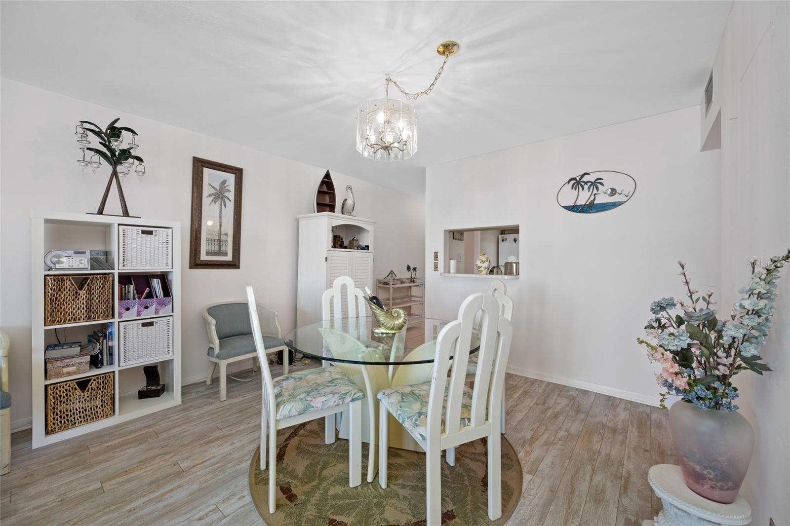 285 107TH AVE #306, TREASURE ISLAND, FL, 33706