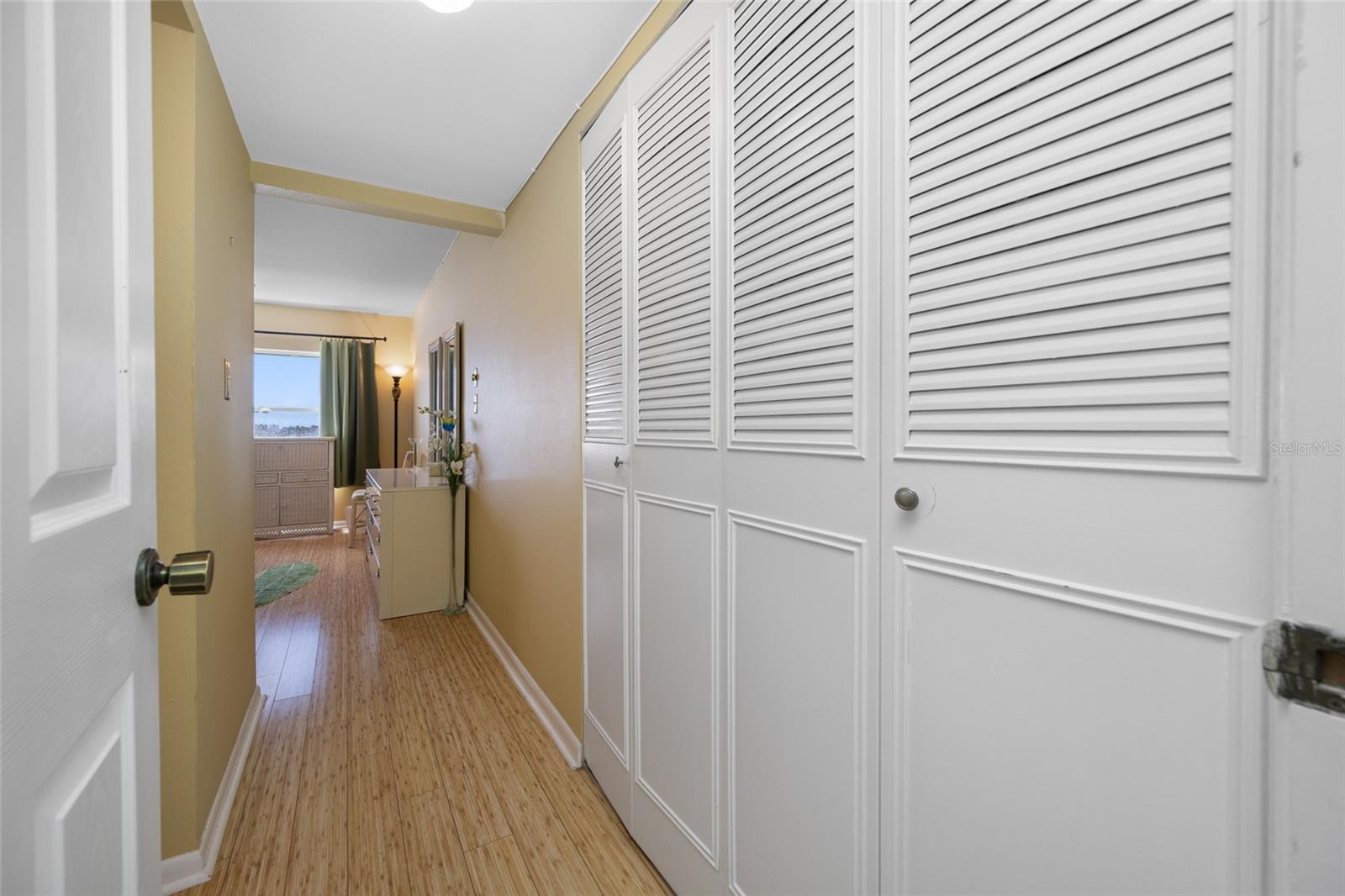 285 107TH AVE #306, TREASURE ISLAND, FL, 33706